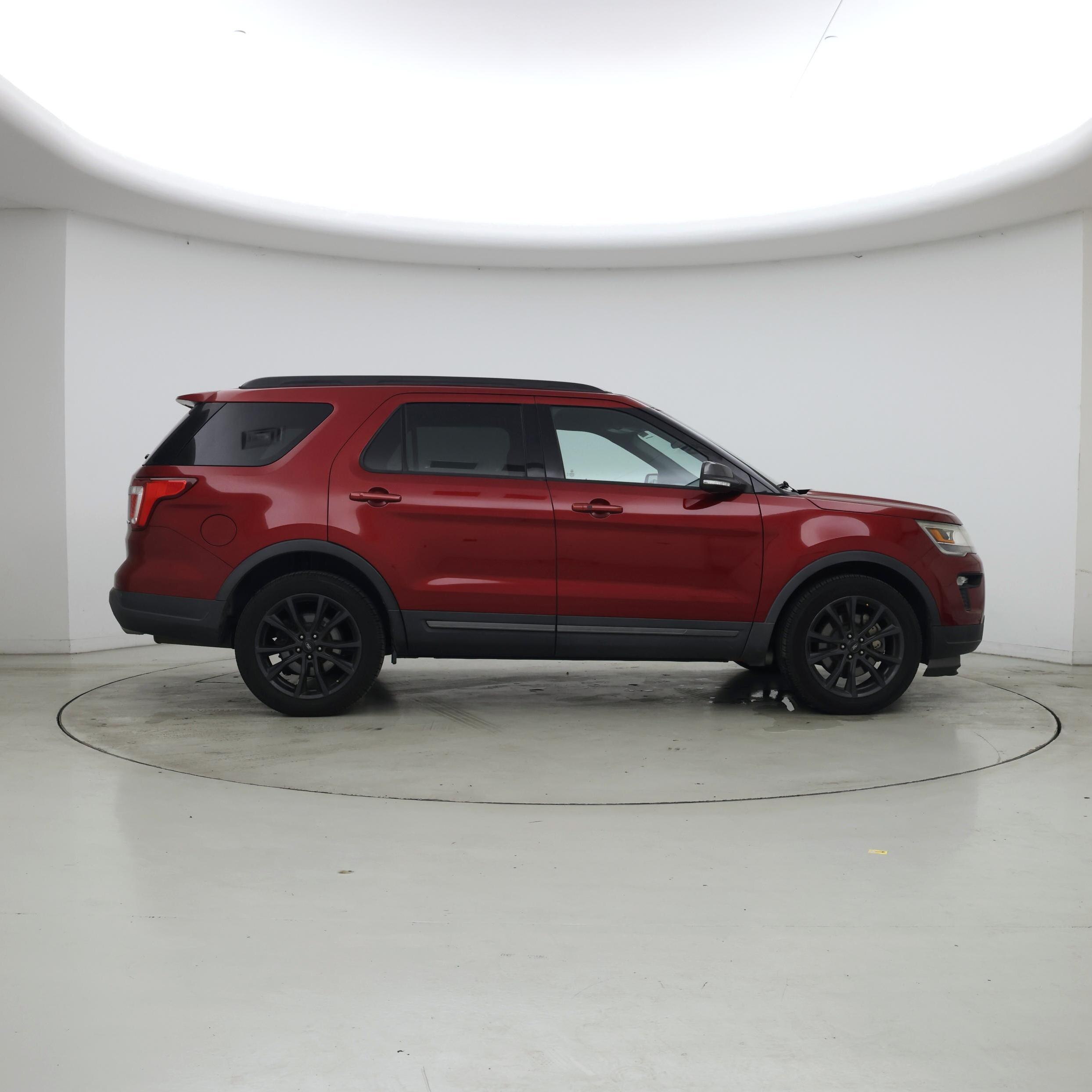 Thumbnail: 2018 Ford Explorer - 7