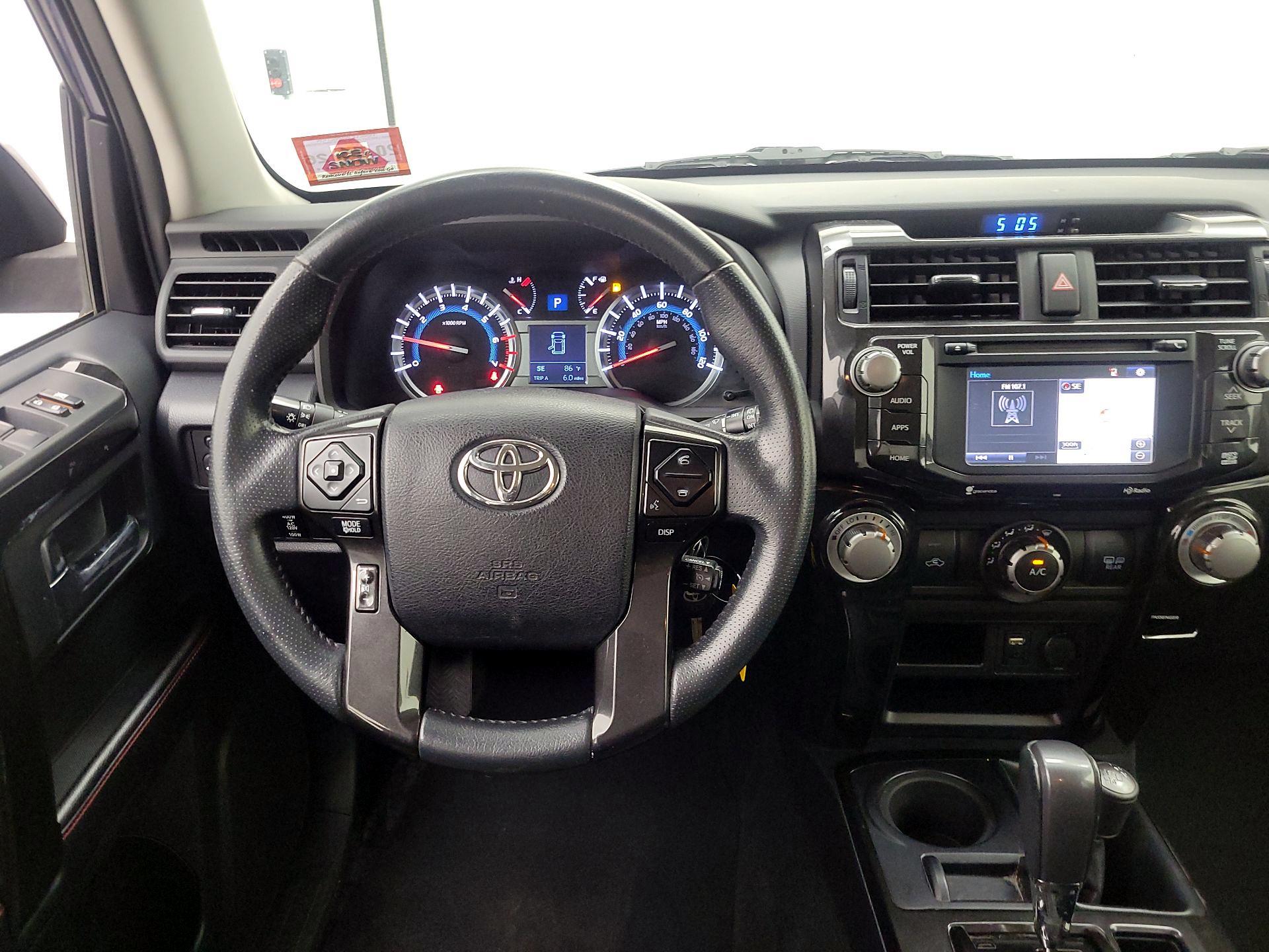 Thumbnail: 2015 Toyota 4Runner - 10