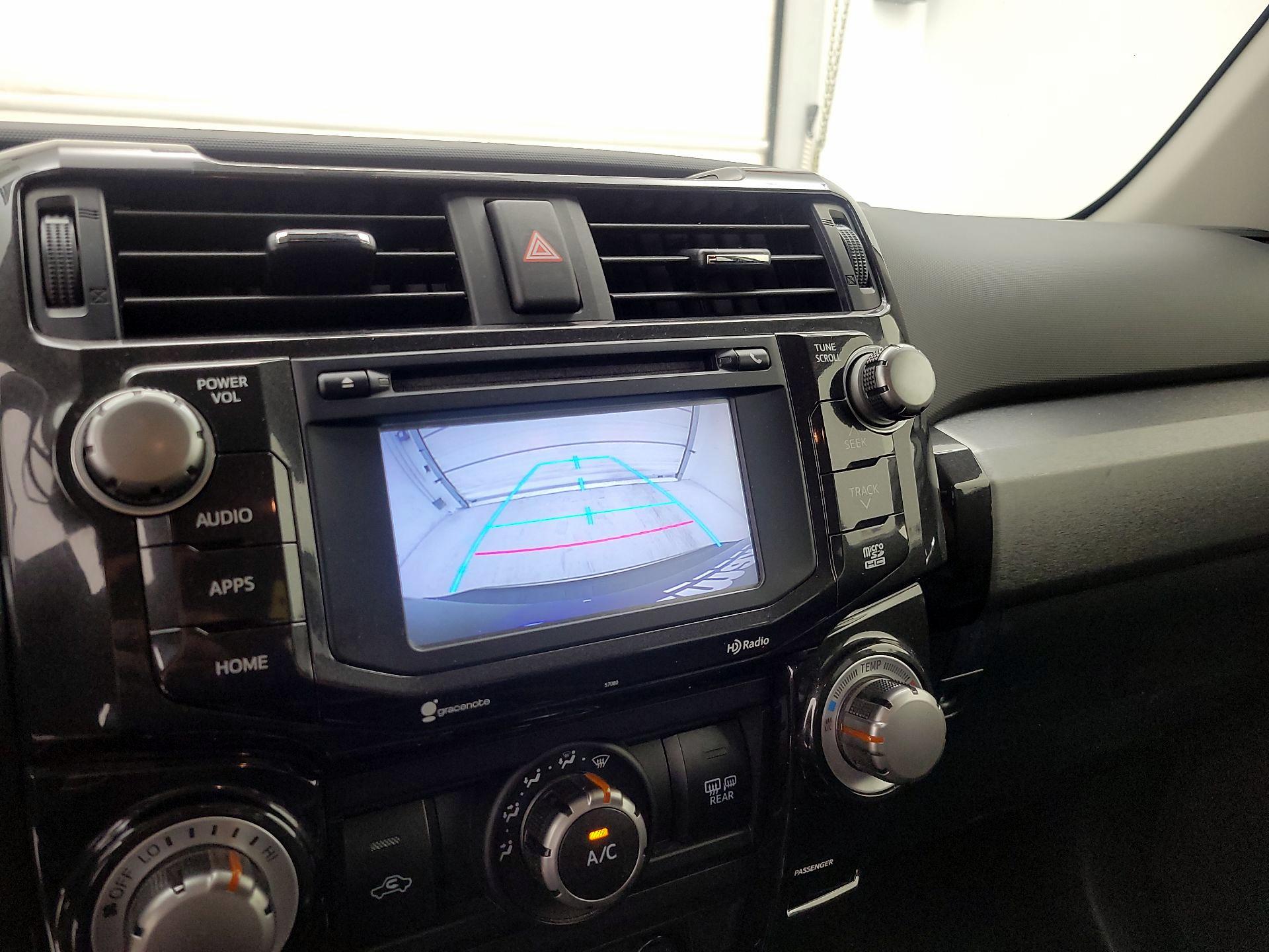 Thumbnail: 2015 Toyota 4Runner - 14