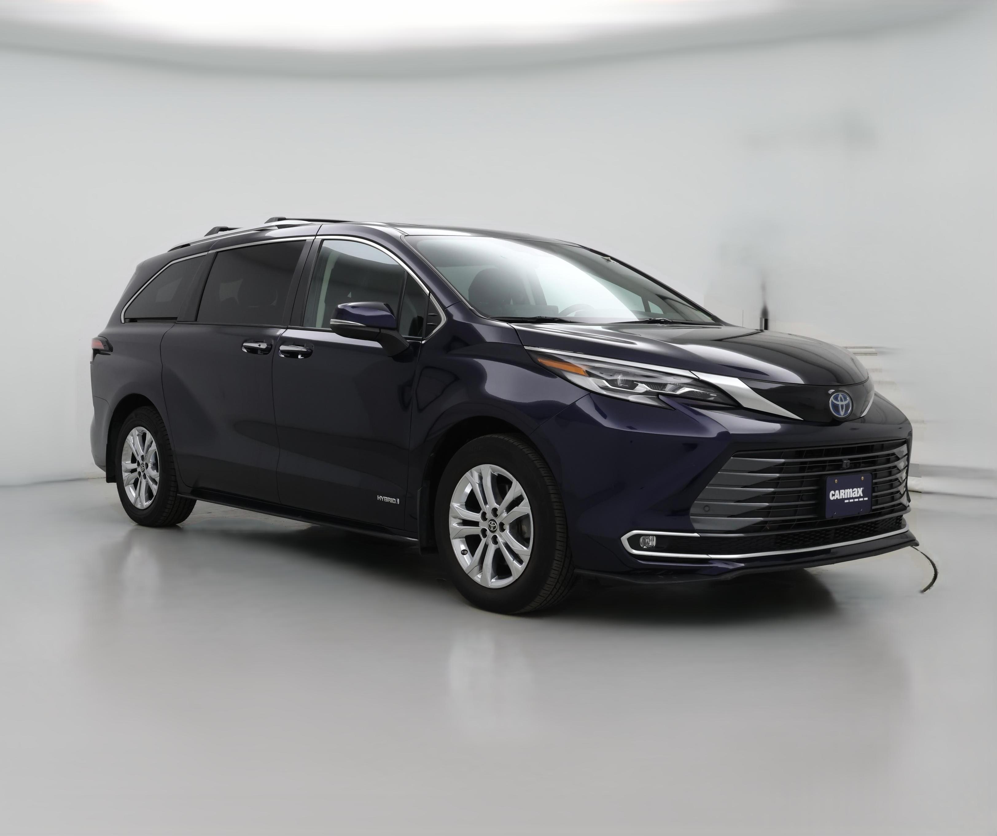 Thumbnail: 2021 Toyota Sienna - 1