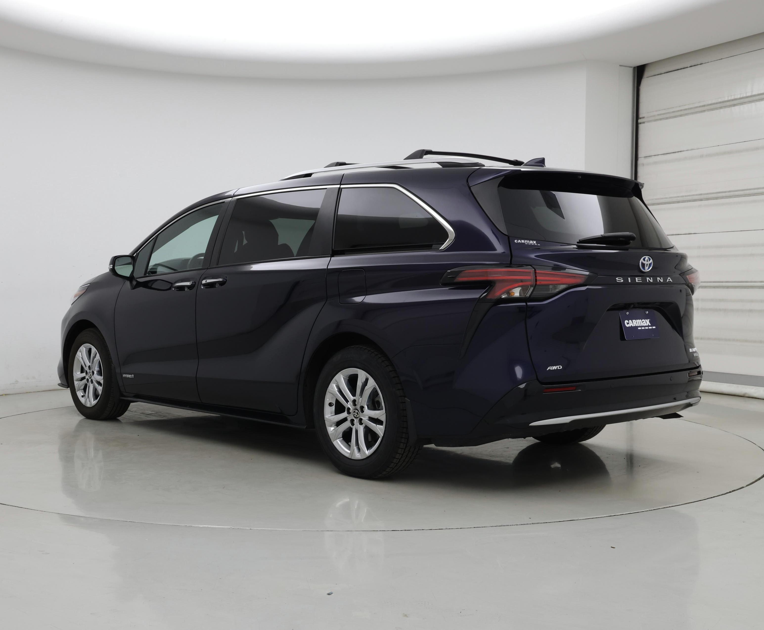 Thumbnail: 2021 Toyota Sienna - 2