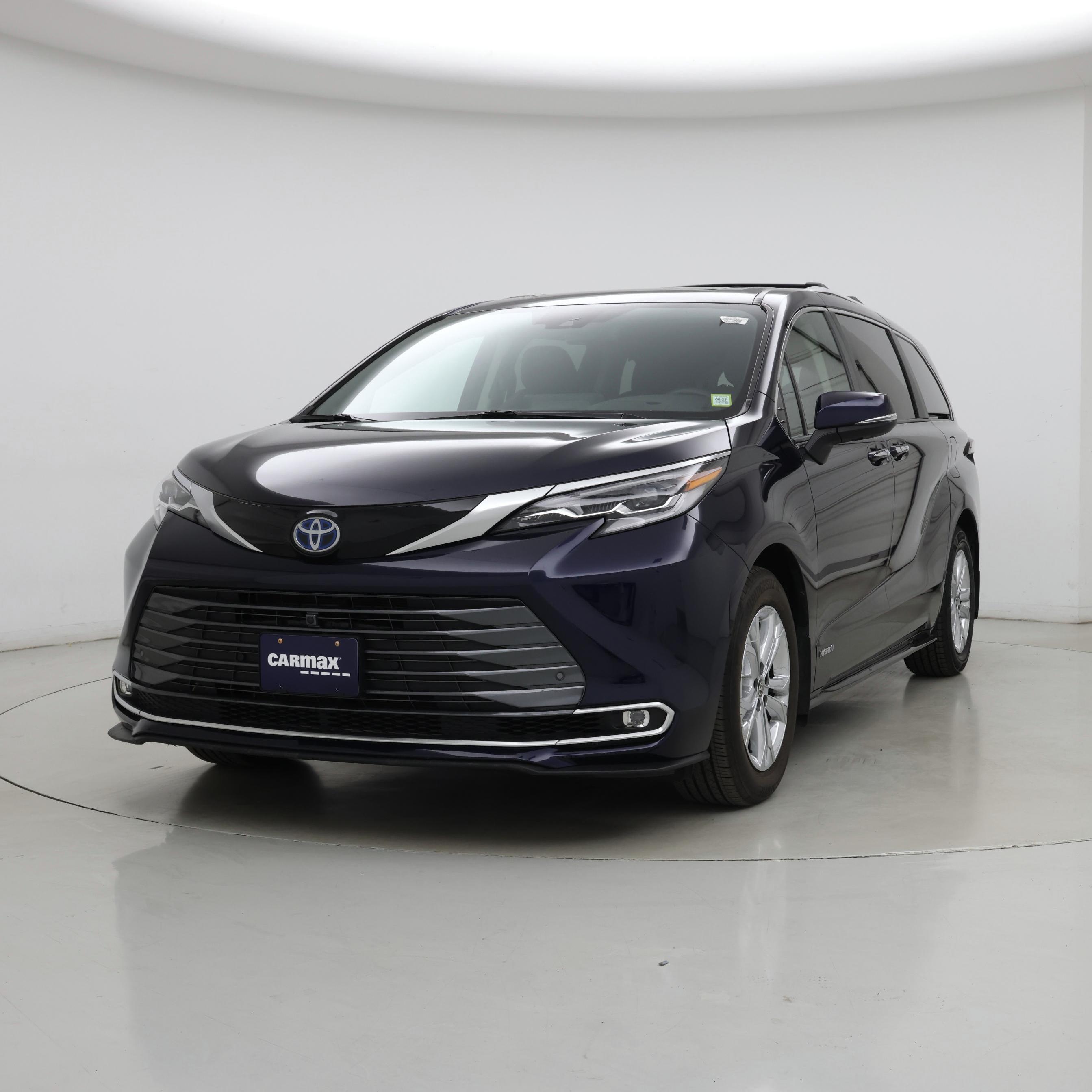 Thumbnail: 2021 Toyota Sienna - 4