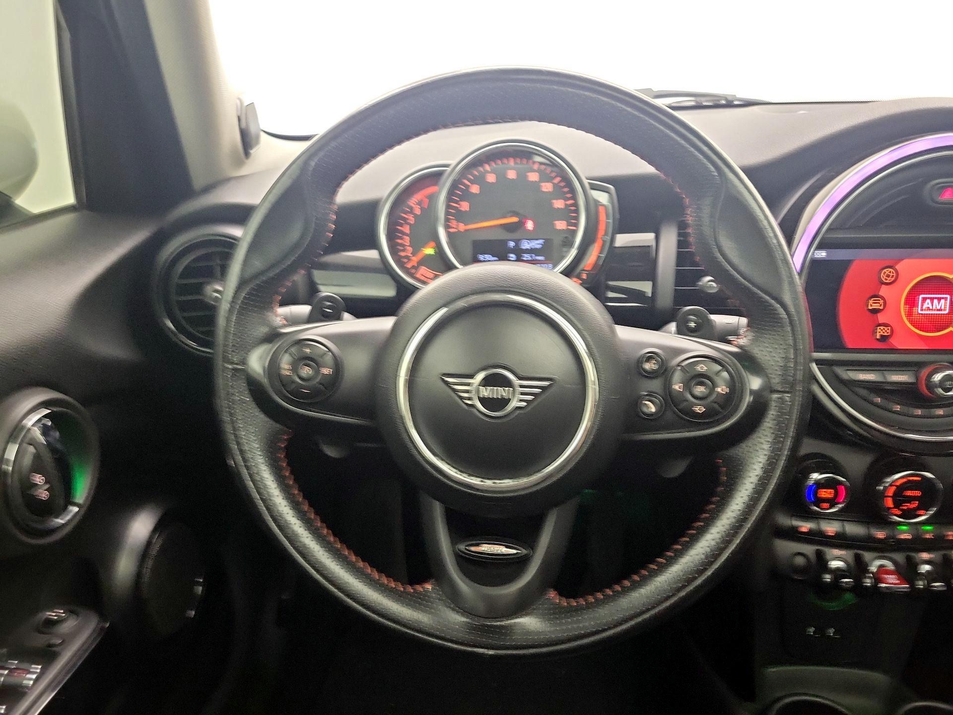 Thumbnail: 2020 MINI Cooper Hardtop - 10