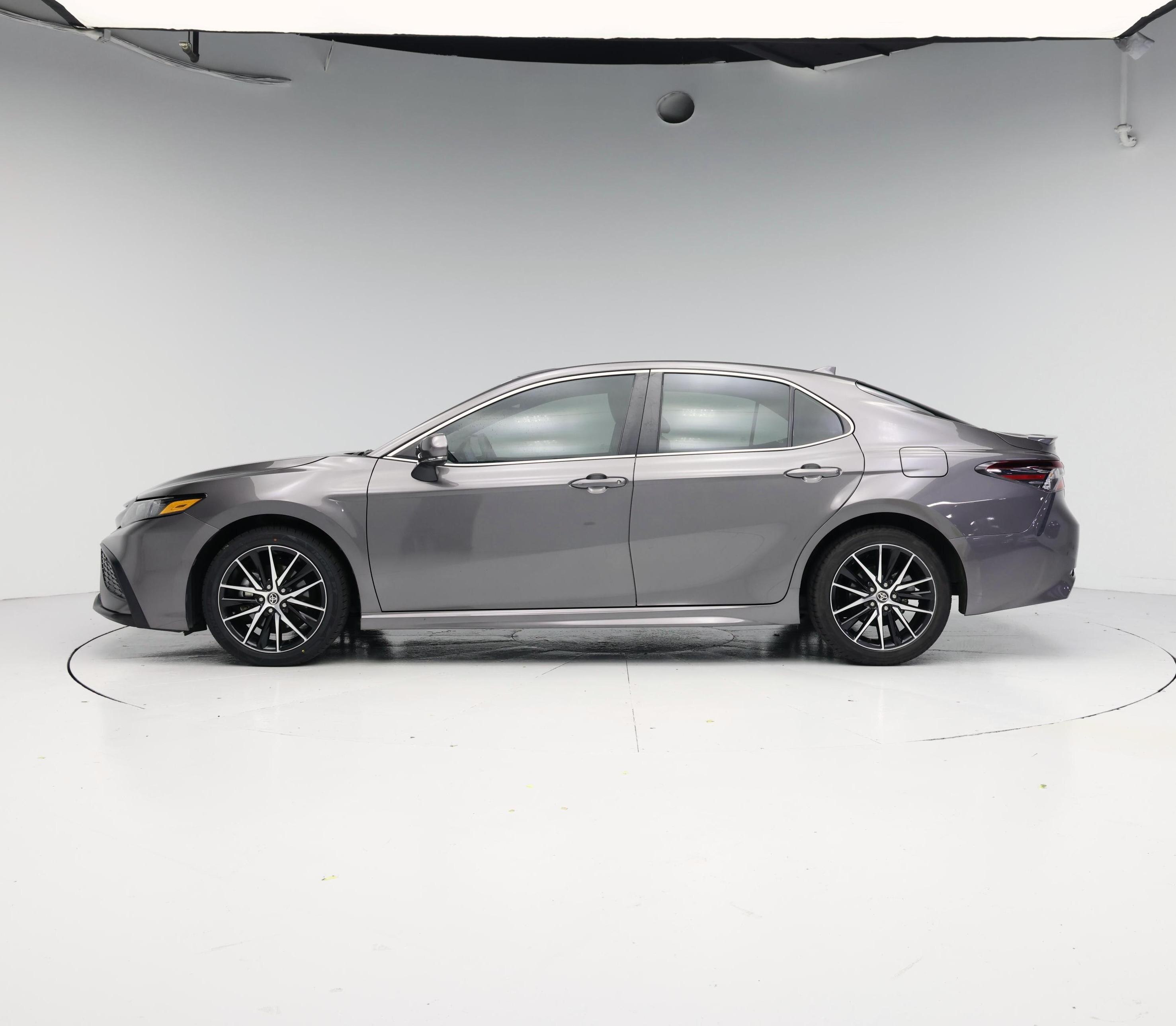 Thumbnail: 2024 Toyota Camry - 3