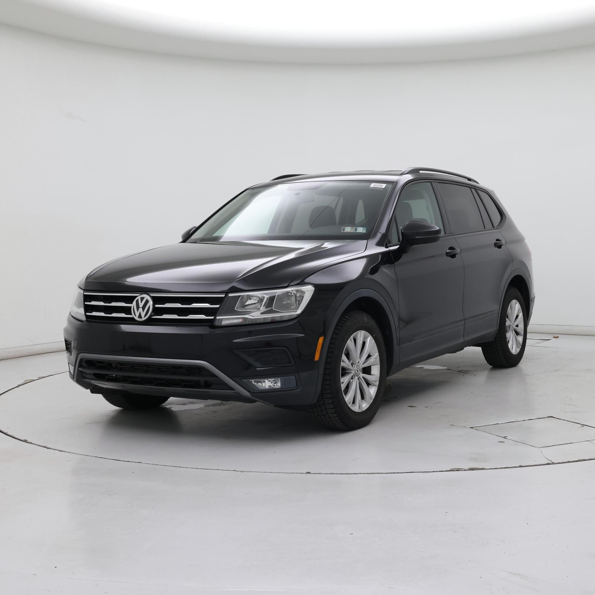 Thumbnail: 2018 Volkswagen Tiguan - 4