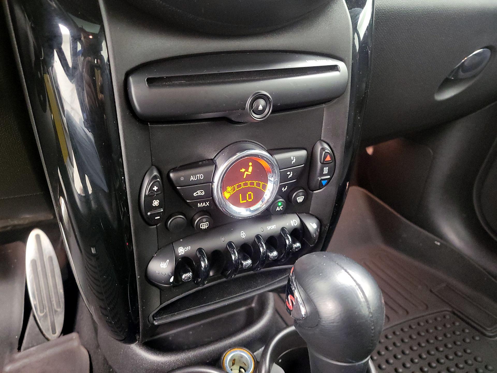 Thumbnail: 2016 MINI Cooper Countryman - 14