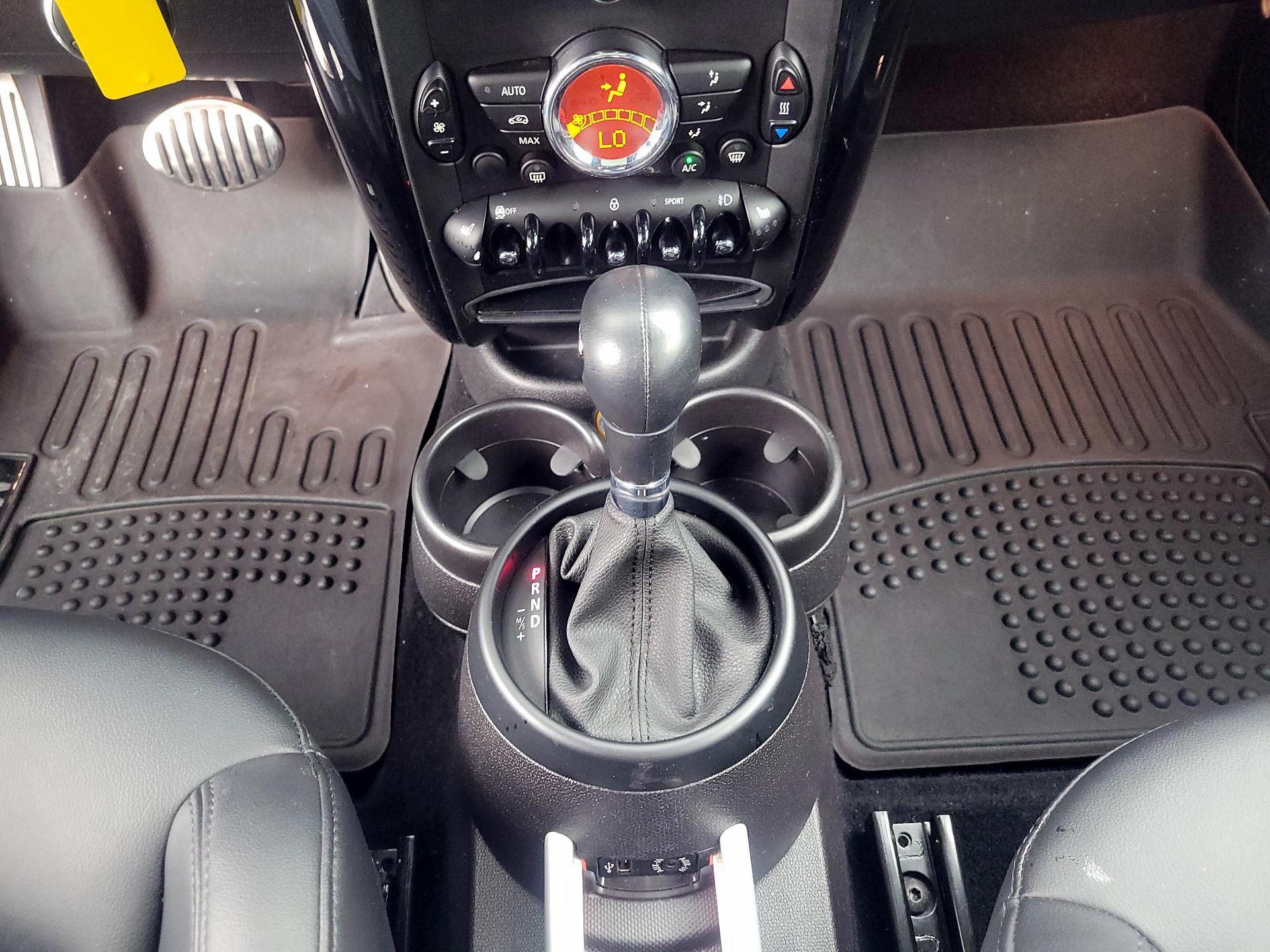 Thumbnail: 2016 MINI Cooper Countryman - 15