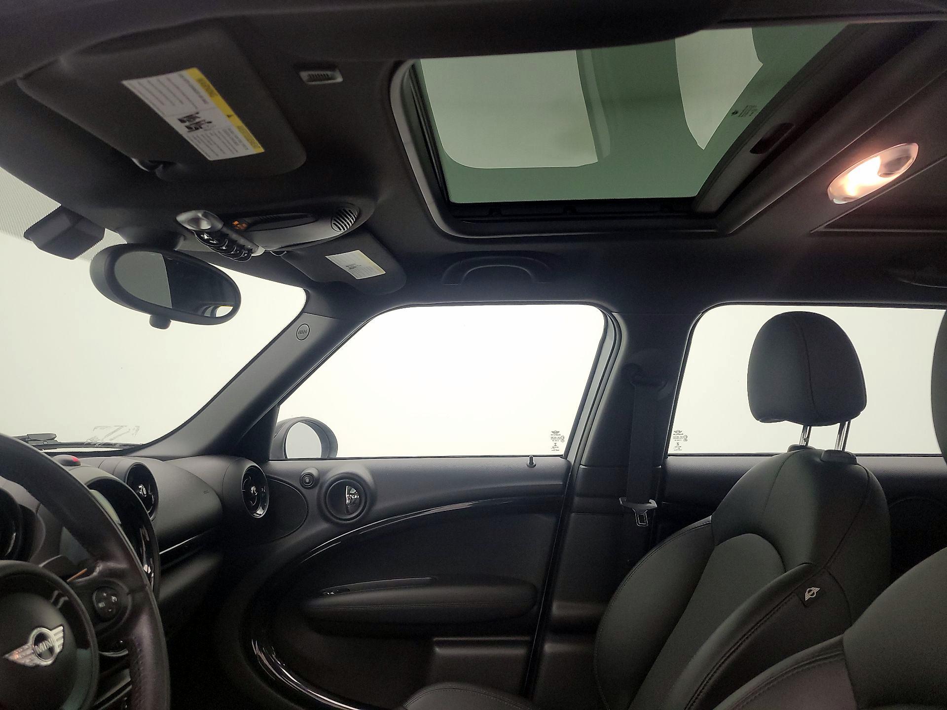 Thumbnail: 2016 MINI Cooper Countryman - 17
