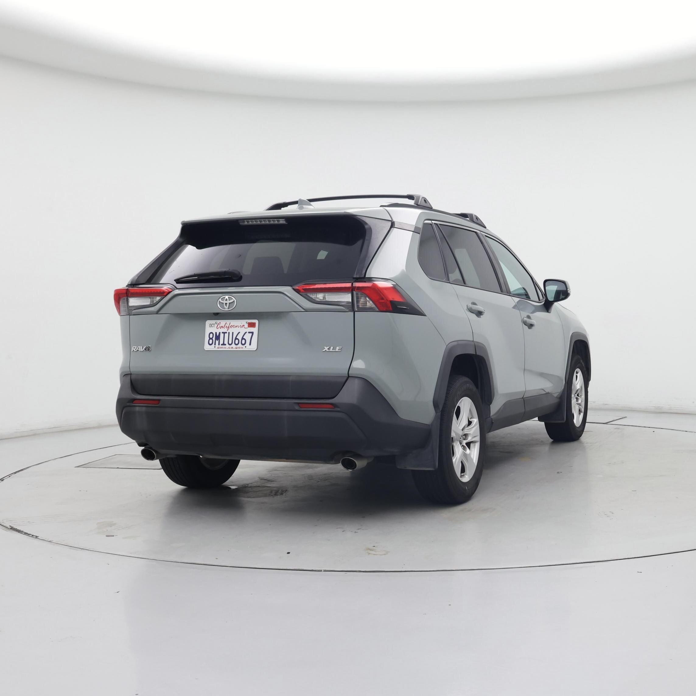 Thumbnail: 2019 Toyota RAV4 - 8