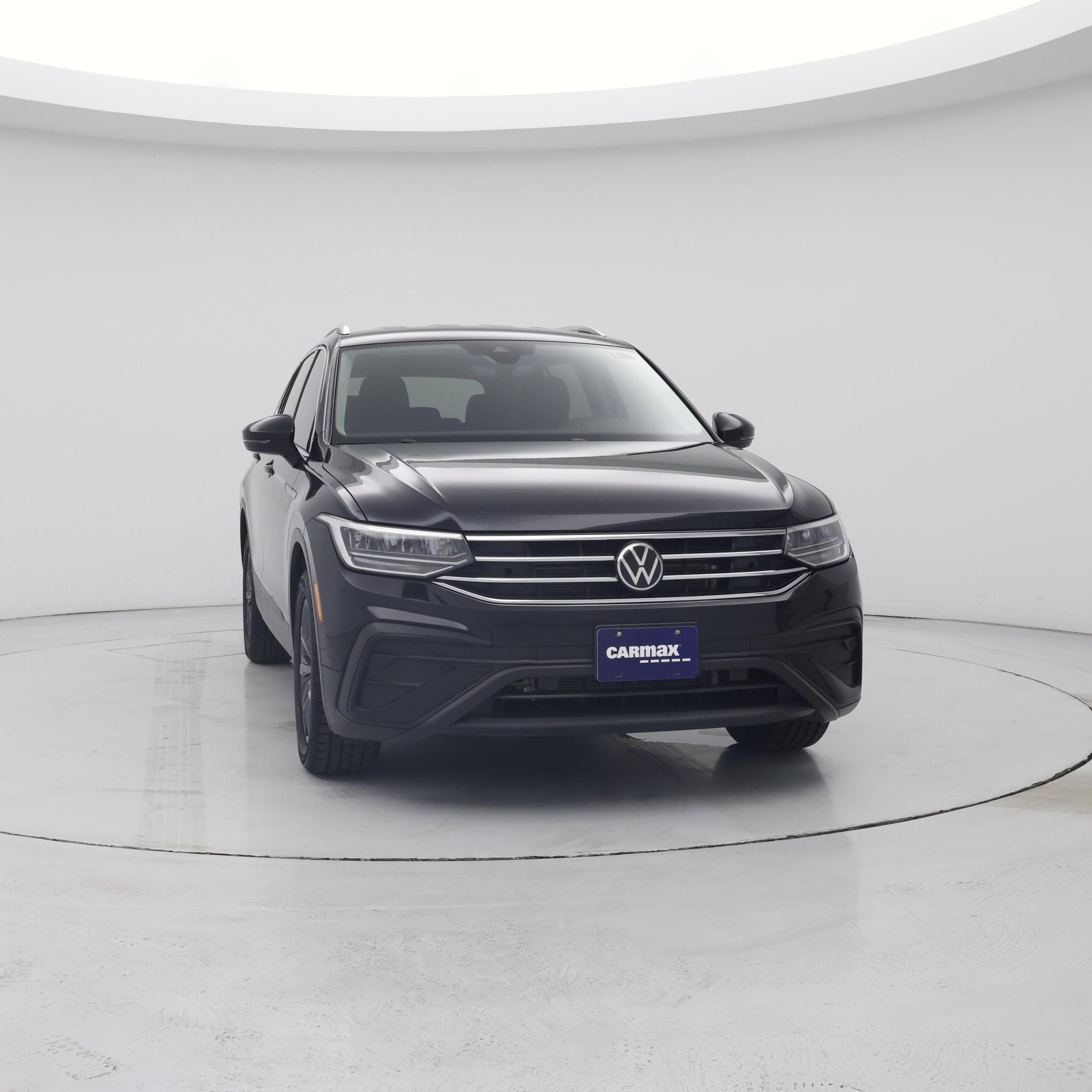 Thumbnail: 2023 Volkswagen Tiguan - 5