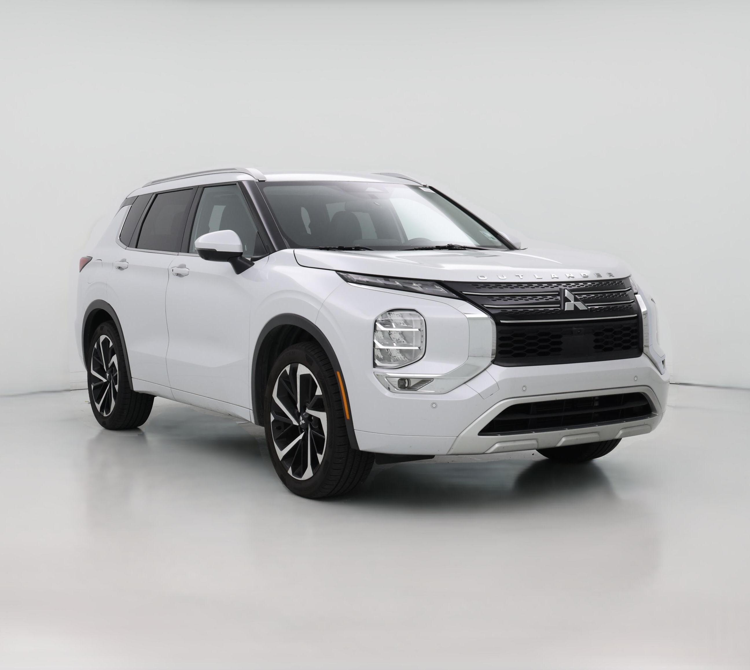 Thumbnail: 2022 Mitsubishi Outlander - 1