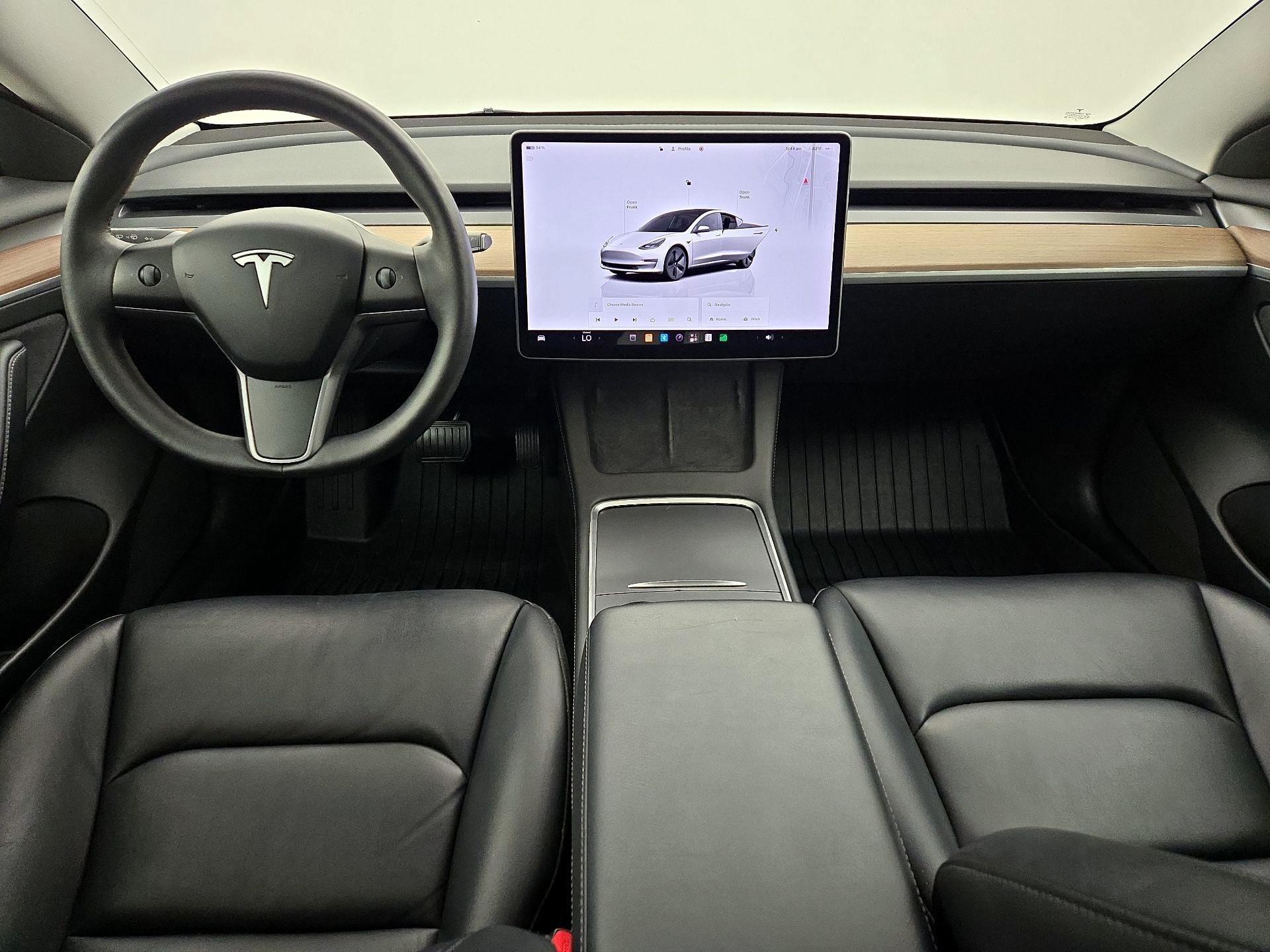 Thumbnail: 2023 Tesla Model 3 - 9