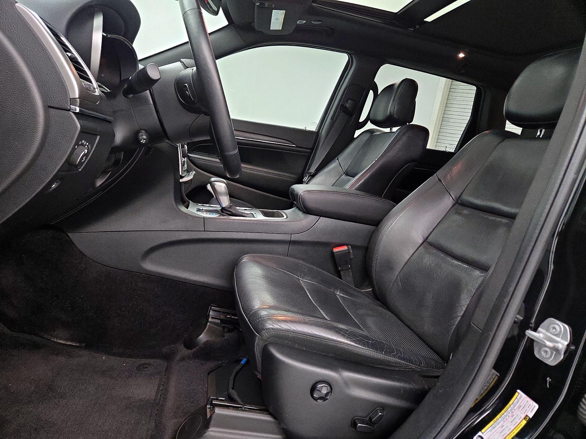 Thumbnail: 2018 Jeep Grand Cherokee - 11
