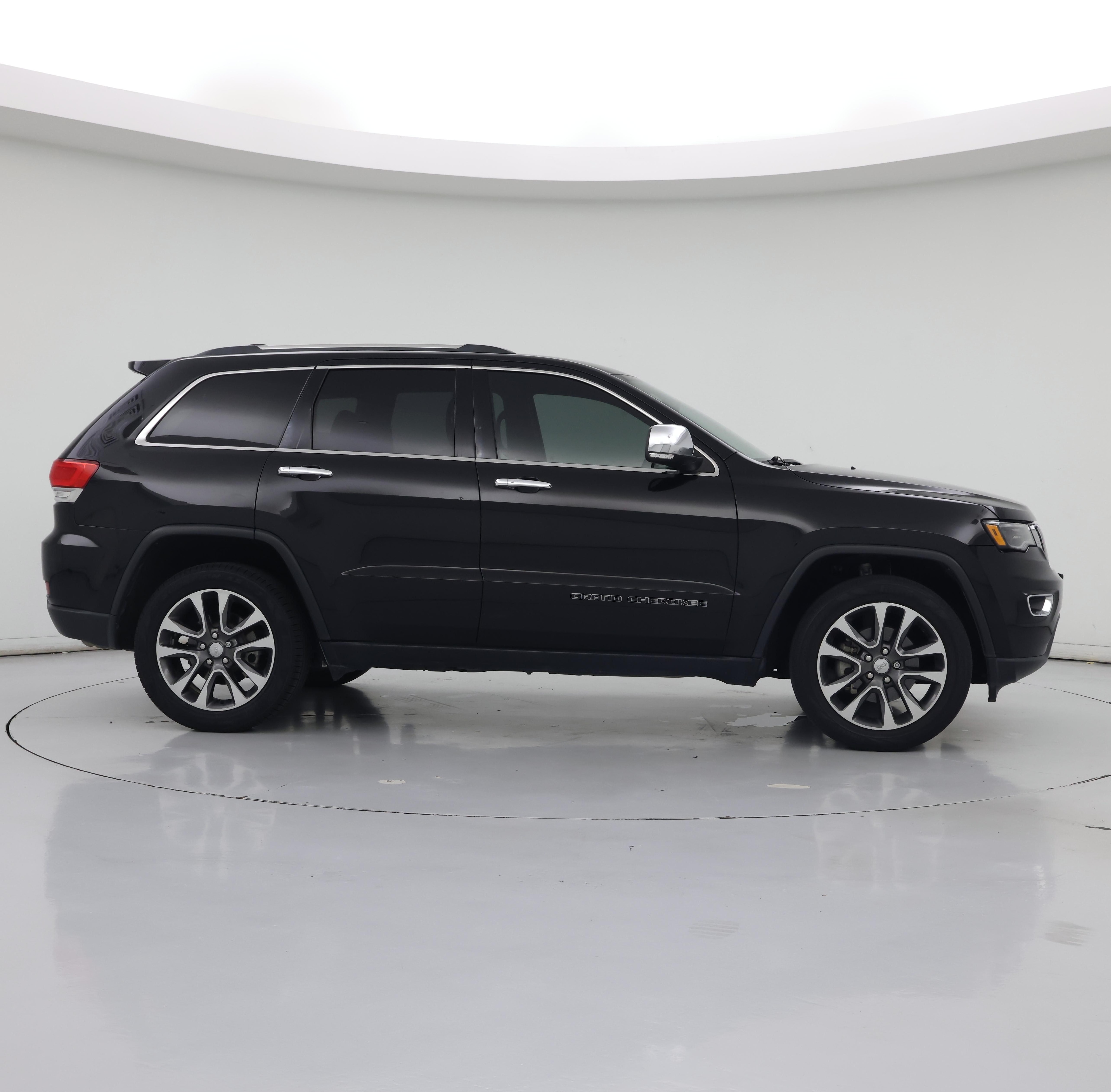 Thumbnail: 2018 Jeep Grand Cherokee - 7
