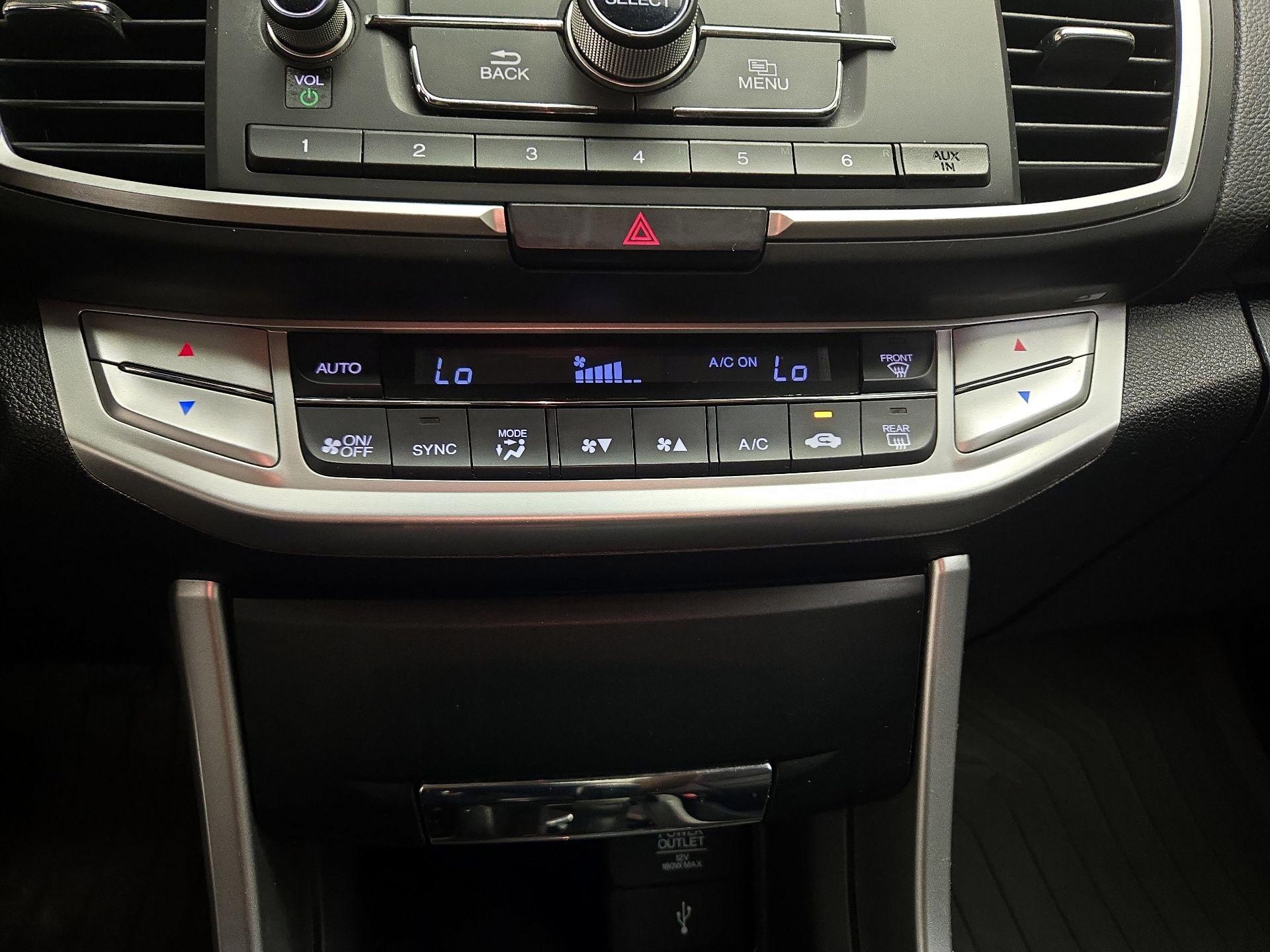 Thumbnail: 2015 Honda Accord - 15