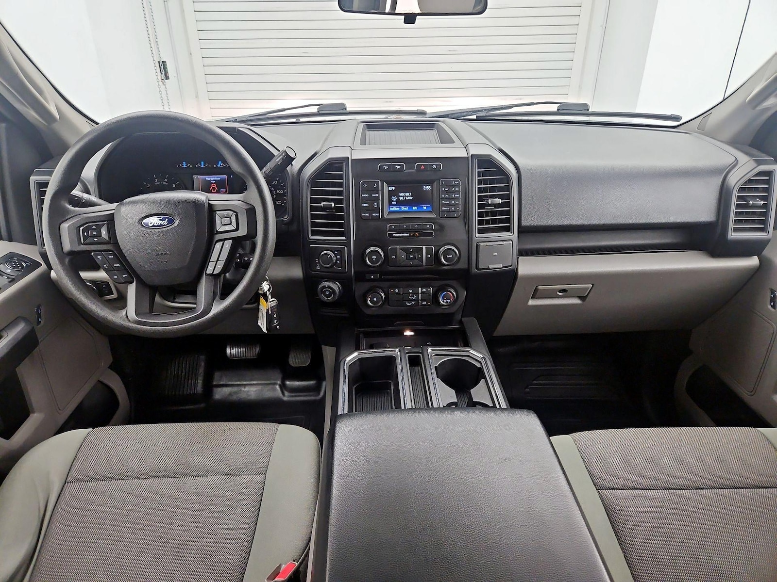 2016 Ford F-150 XL - Photo 10