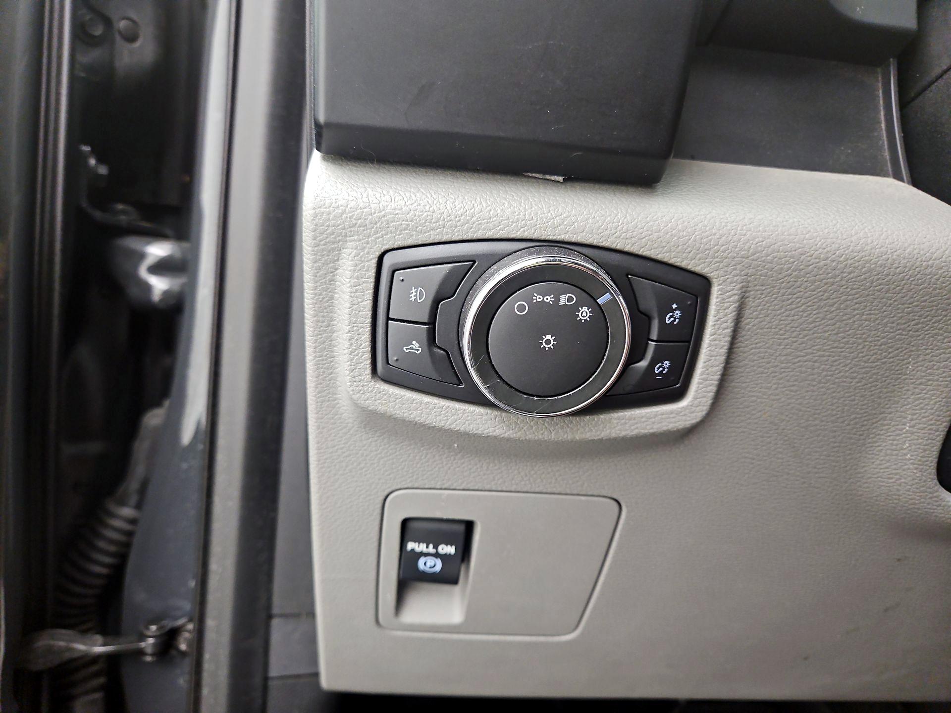 Thumbnail: 2016 Ford F-150 - 13