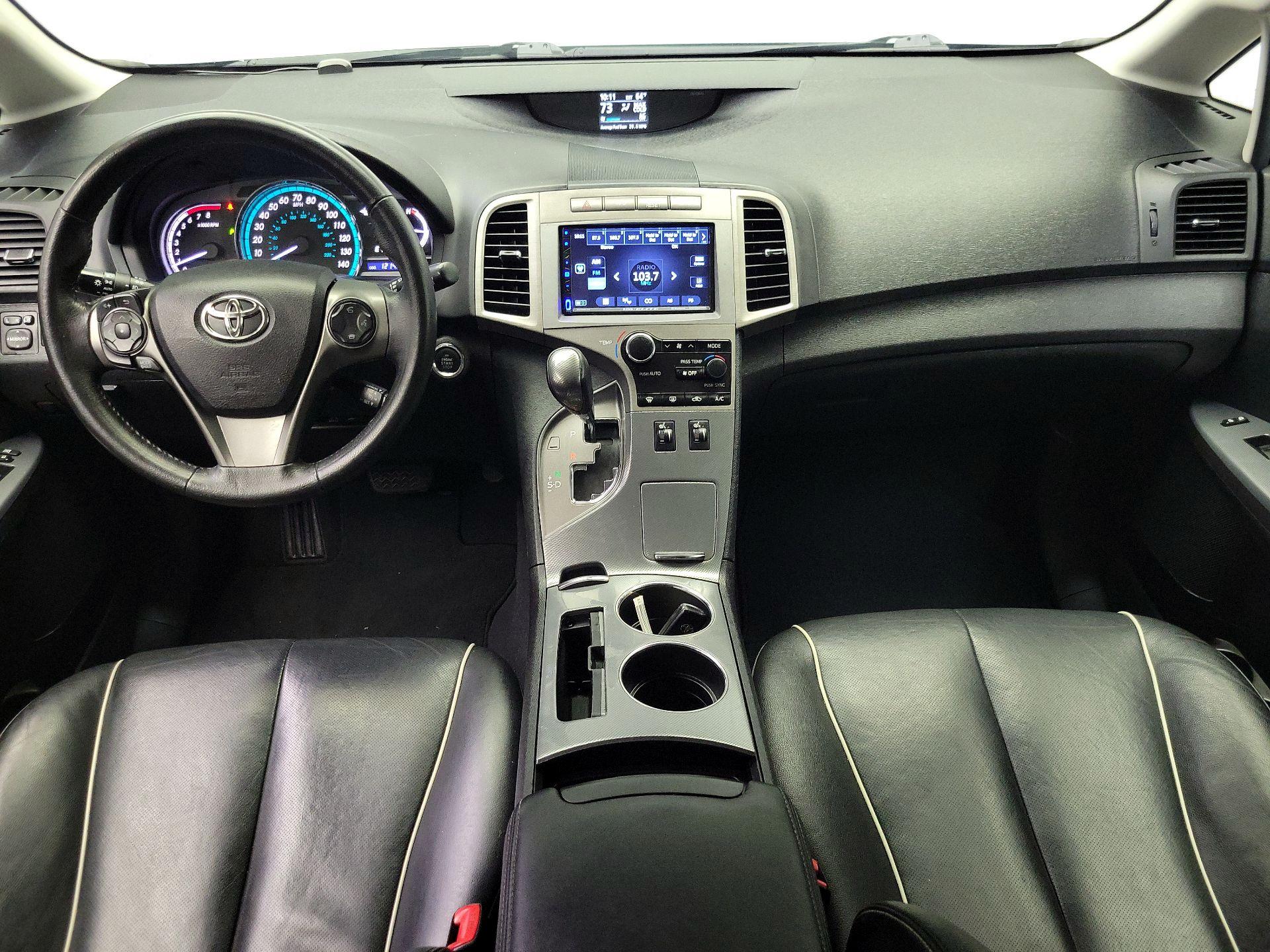 Thumbnail: 2015 Toyota Venza - 9