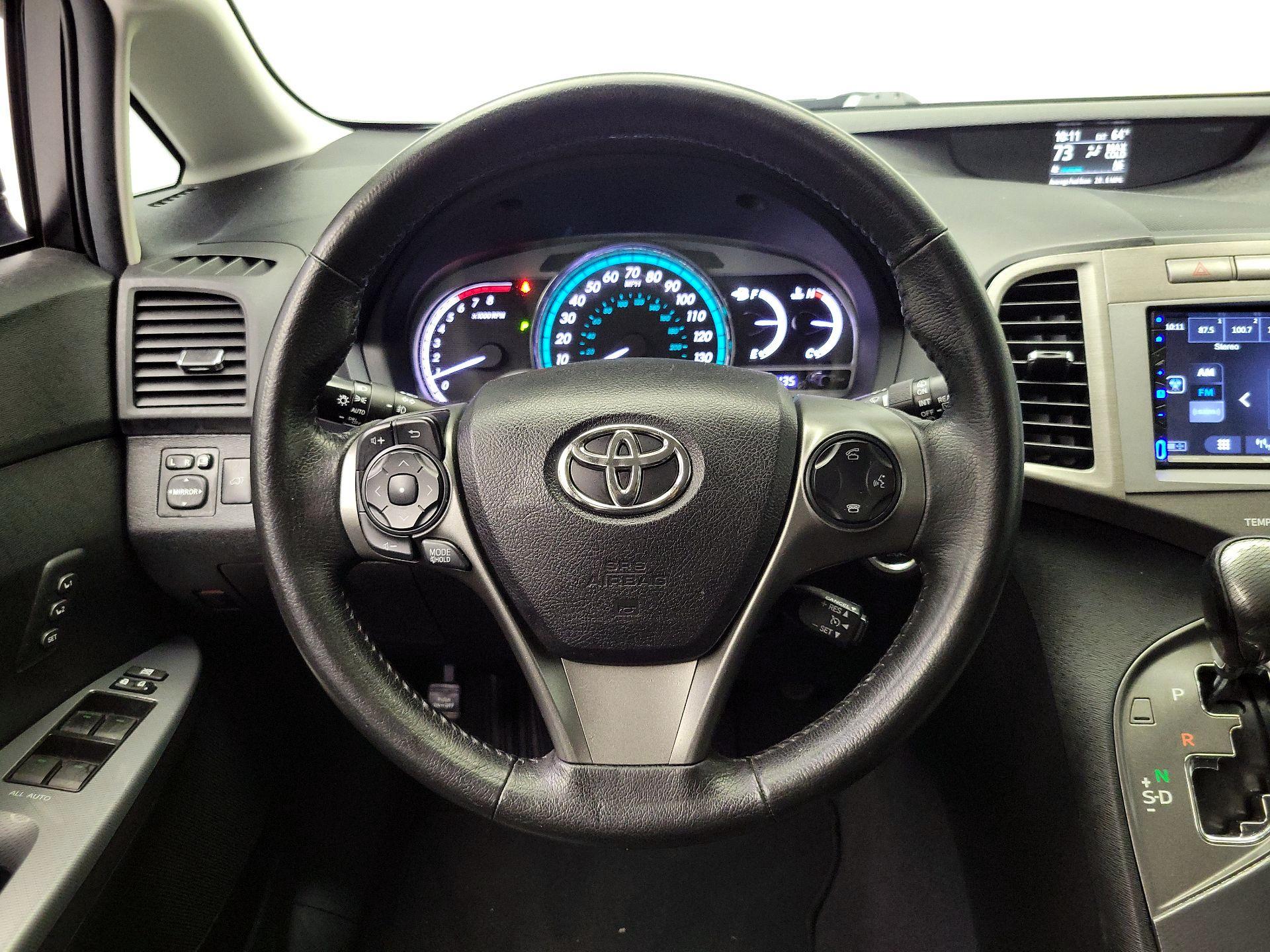 Thumbnail: 2015 Toyota Venza - 10
