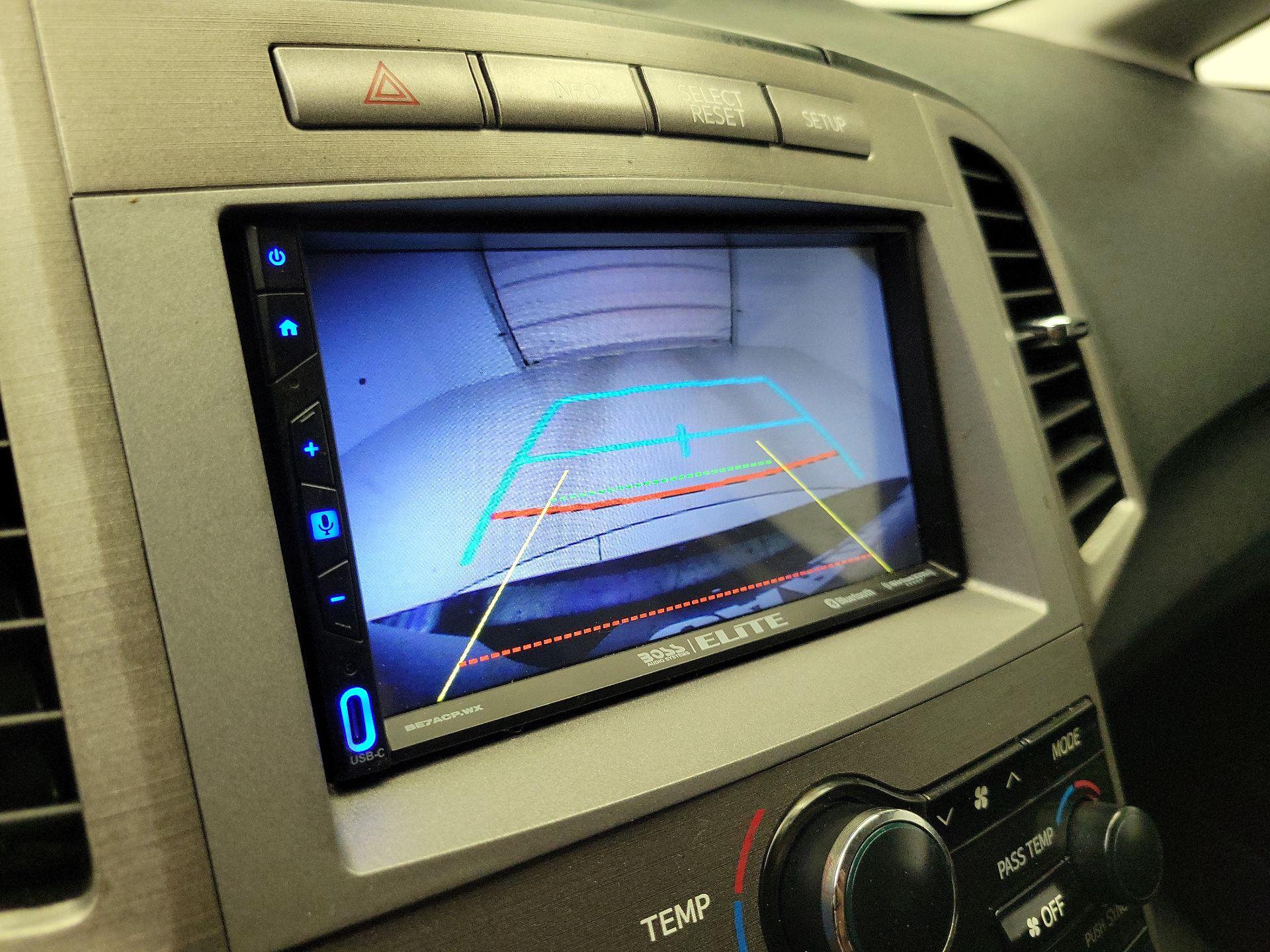 Thumbnail: 2015 Toyota Venza - 13