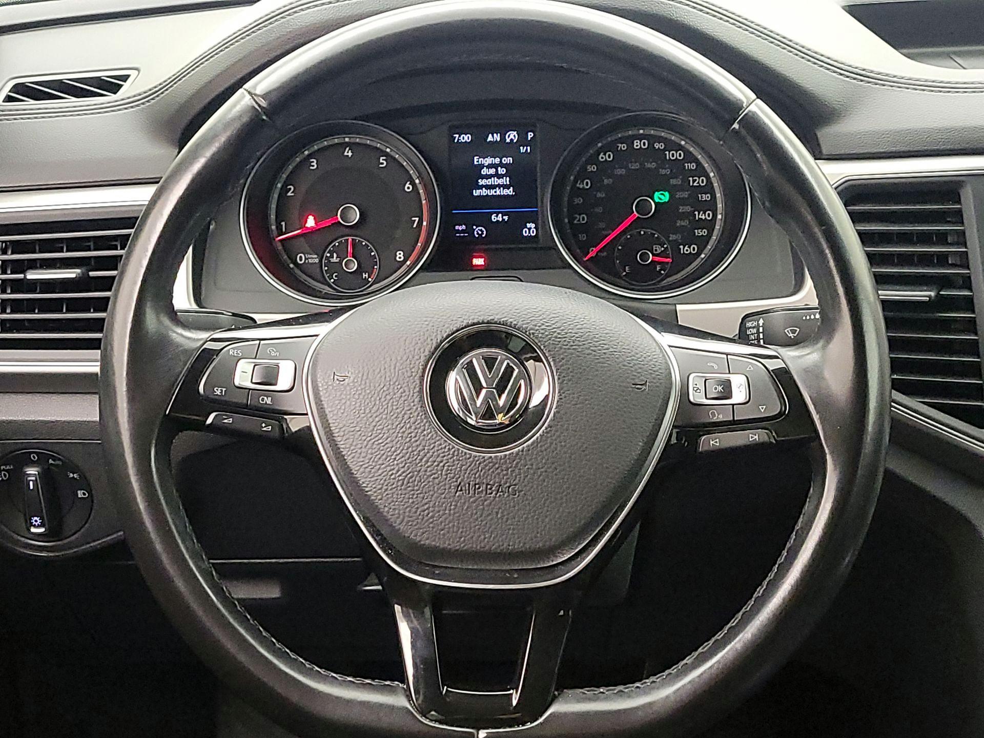 Thumbnail: 2018 Volkswagen Atlas - 10