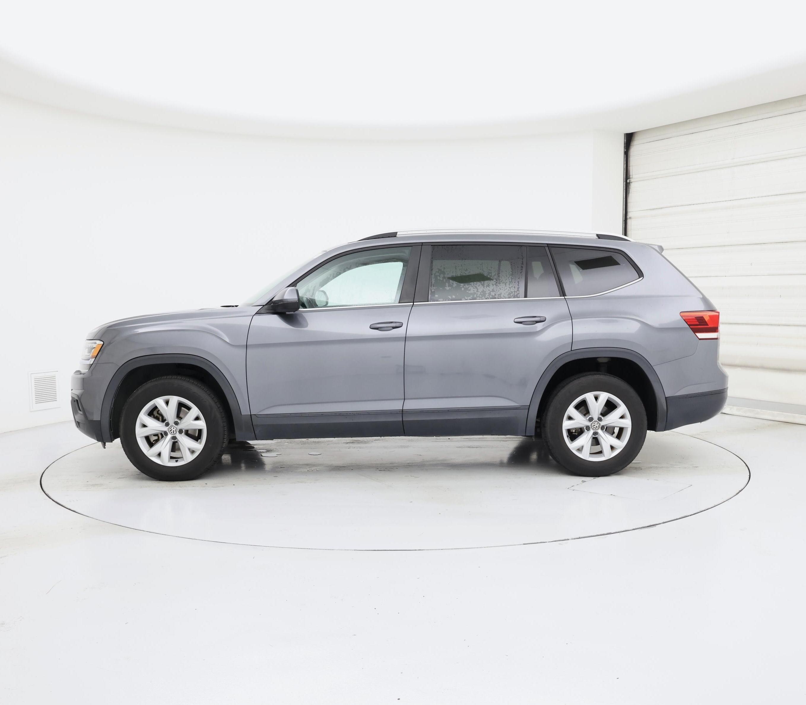 Thumbnail: 2018 Volkswagen Atlas - 3