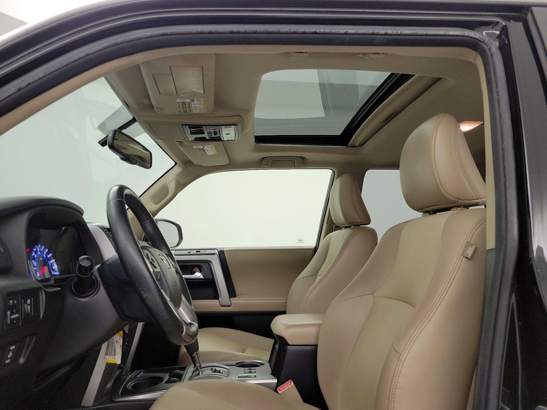 Thumbnail: 2014 Toyota 4Runner - 18
