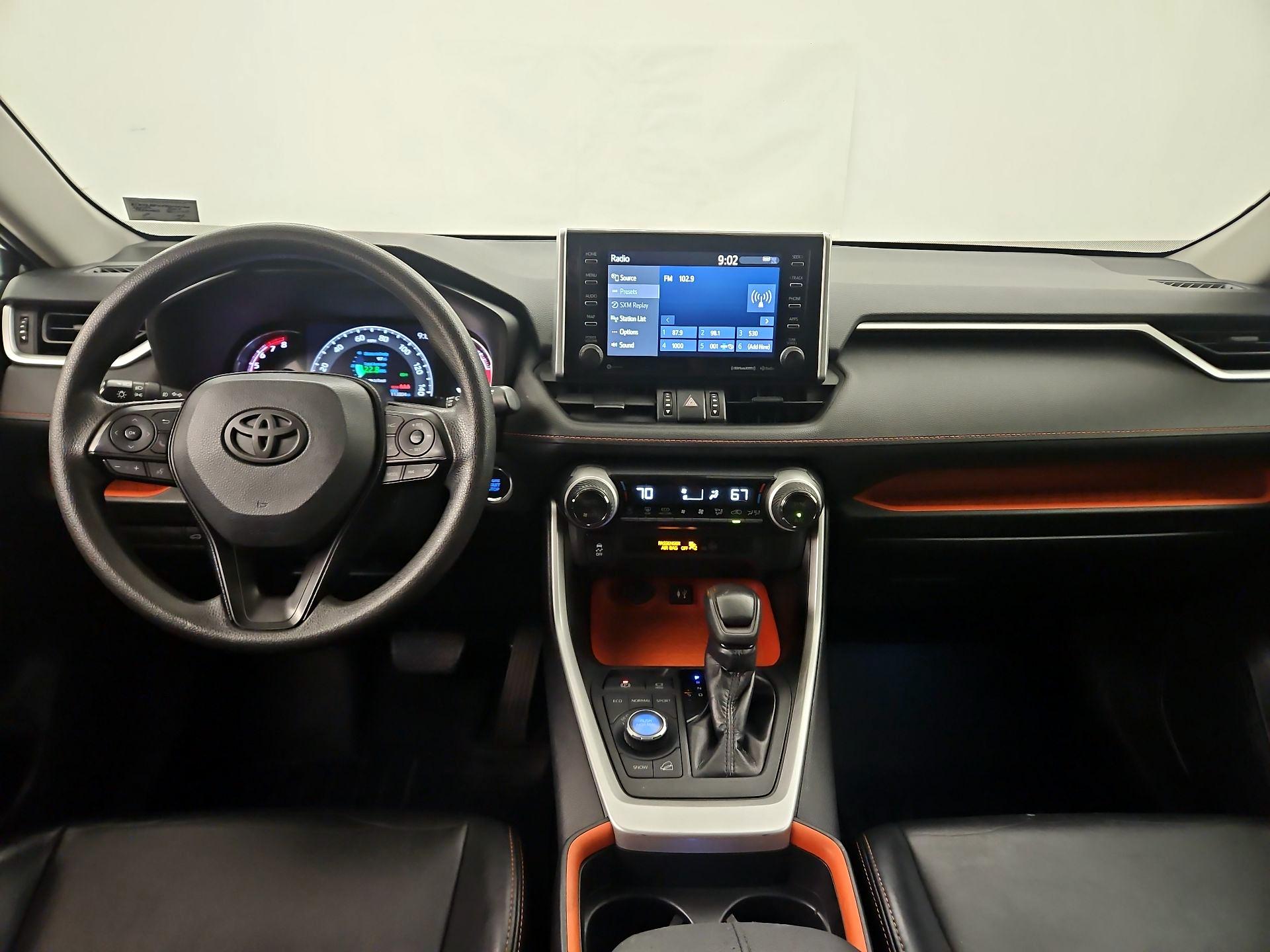 Thumbnail: 2019 Toyota RAV4 - 9