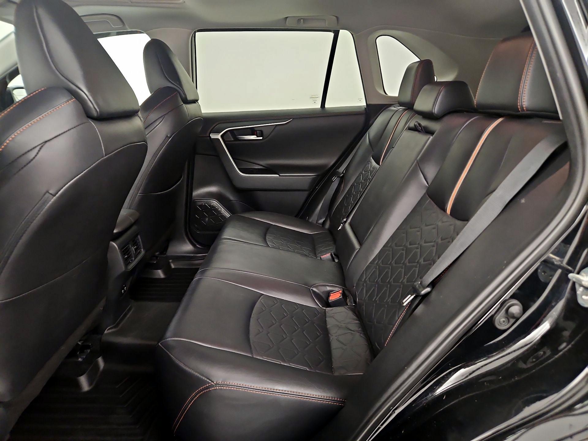 Thumbnail: 2019 Toyota RAV4 - 20