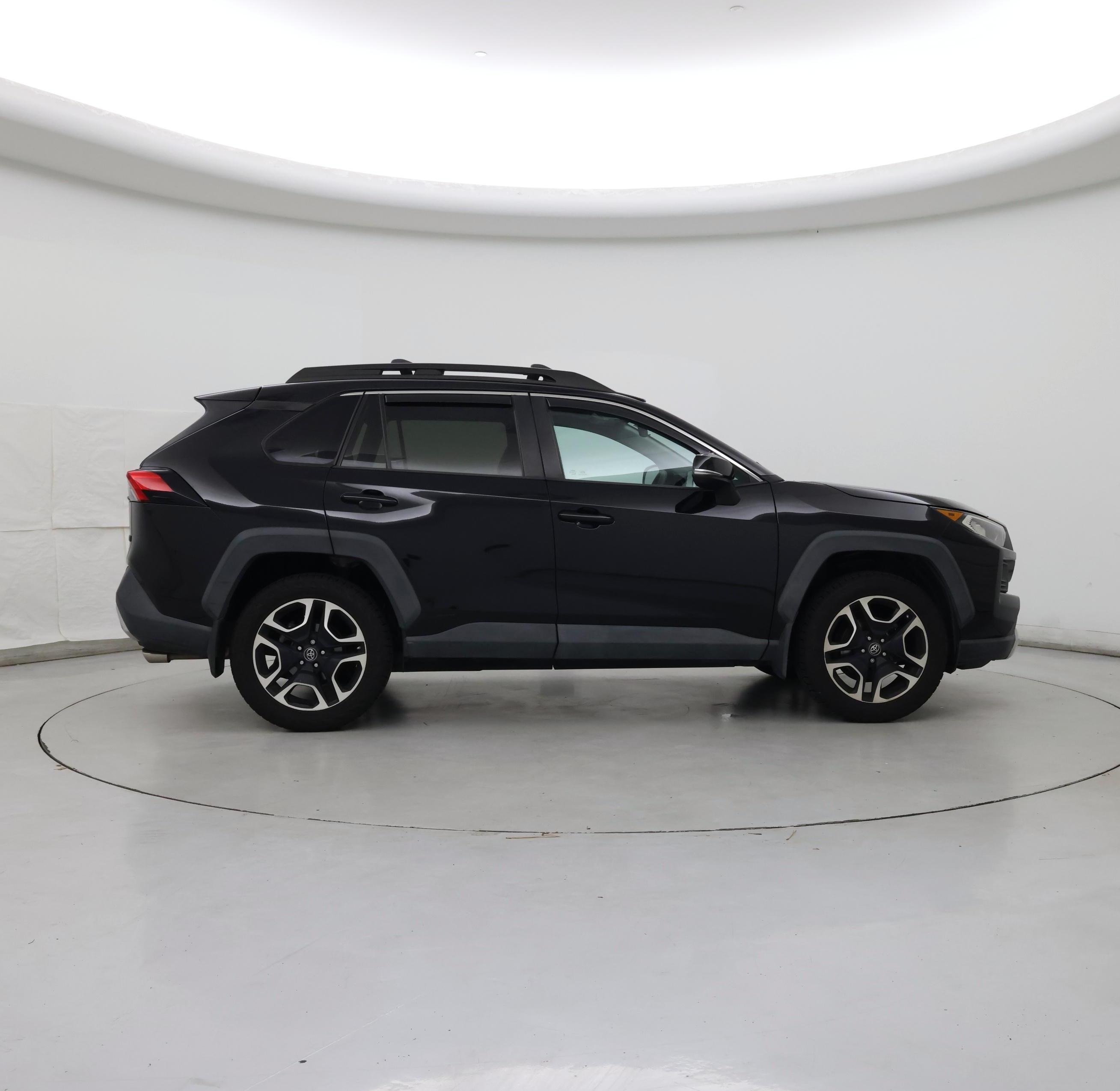 Thumbnail: 2019 Toyota RAV4 - 7