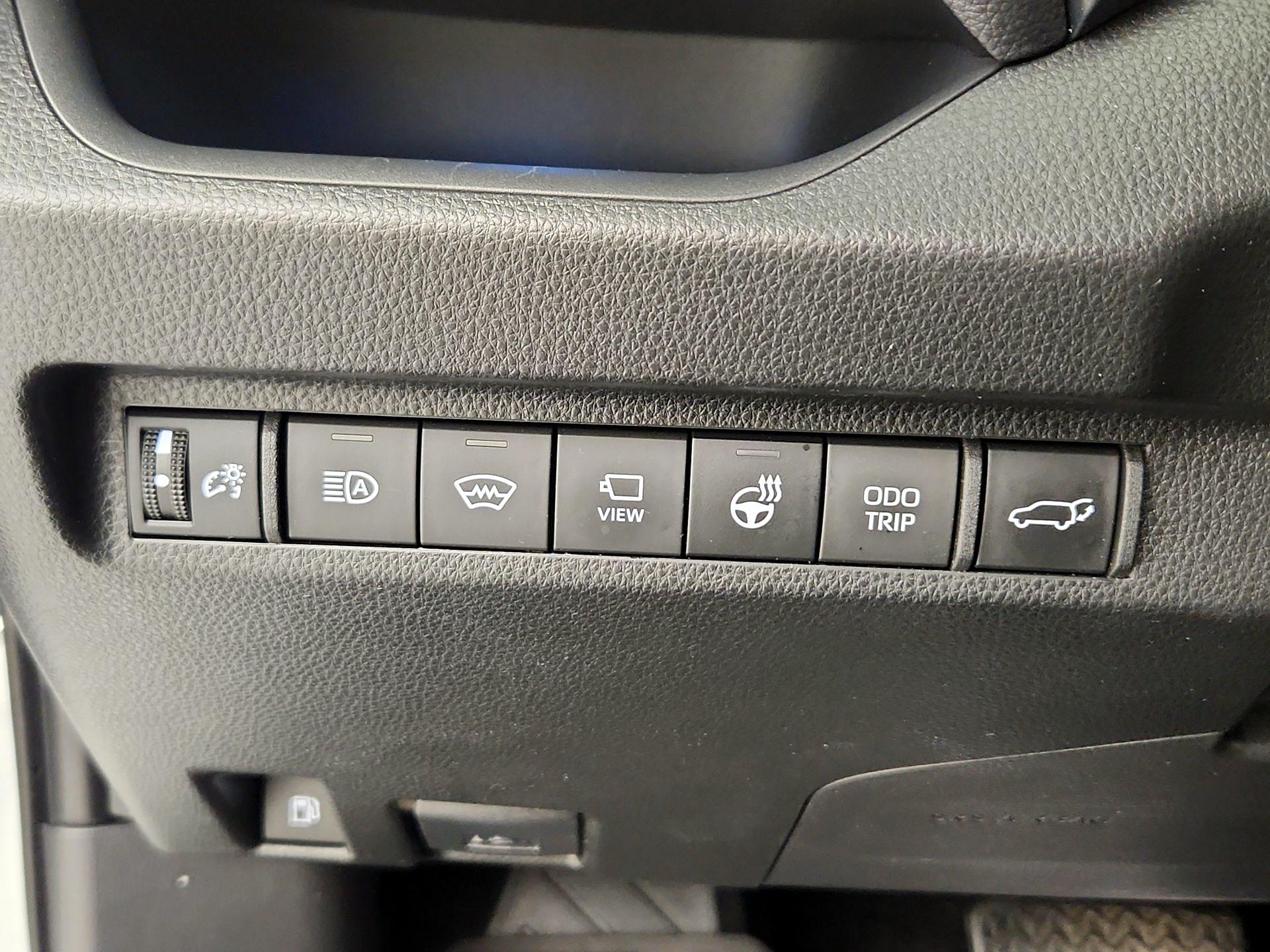 Thumbnail: 2025 Toyota RAV4 - 13