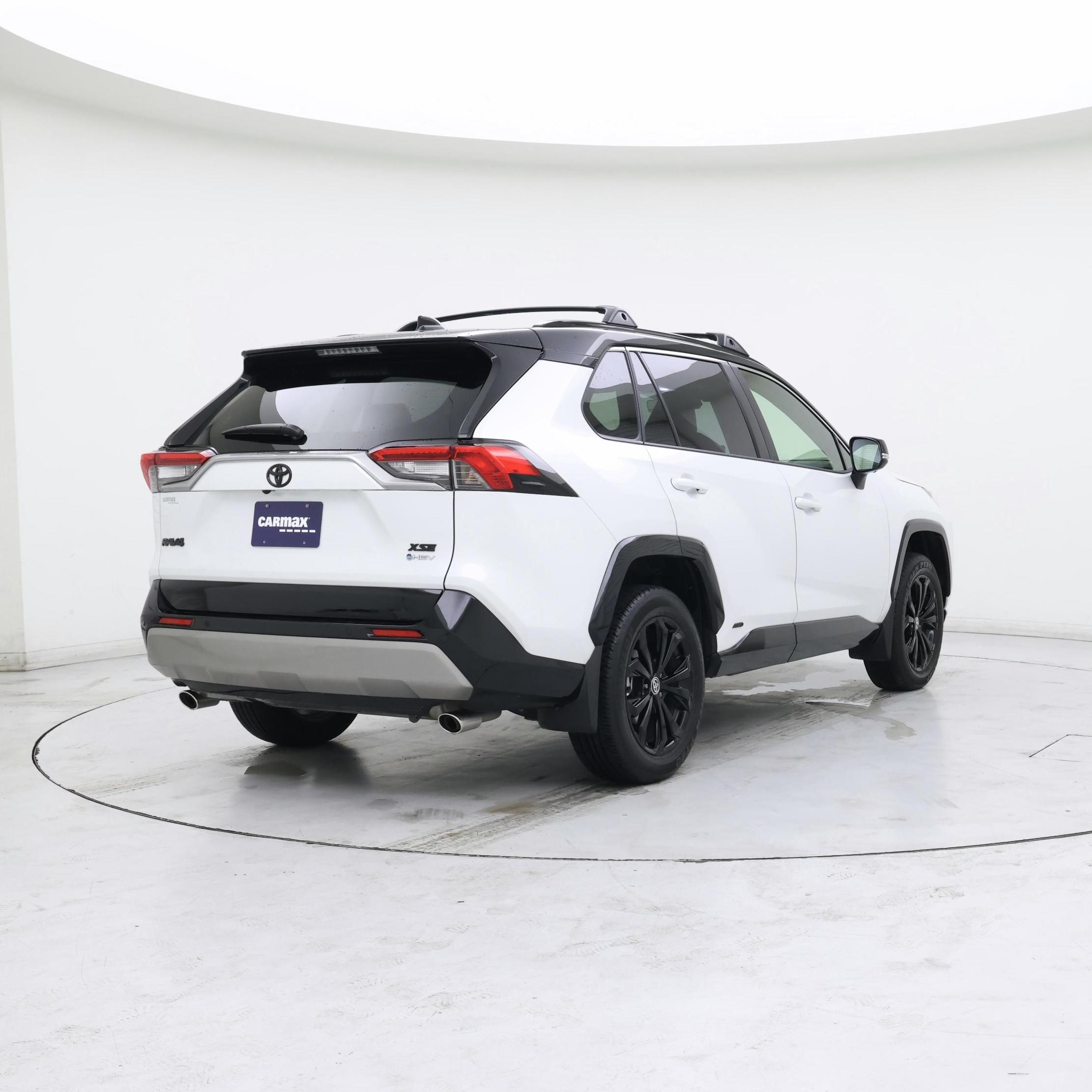 Thumbnail: 2025 Toyota RAV4 - 8