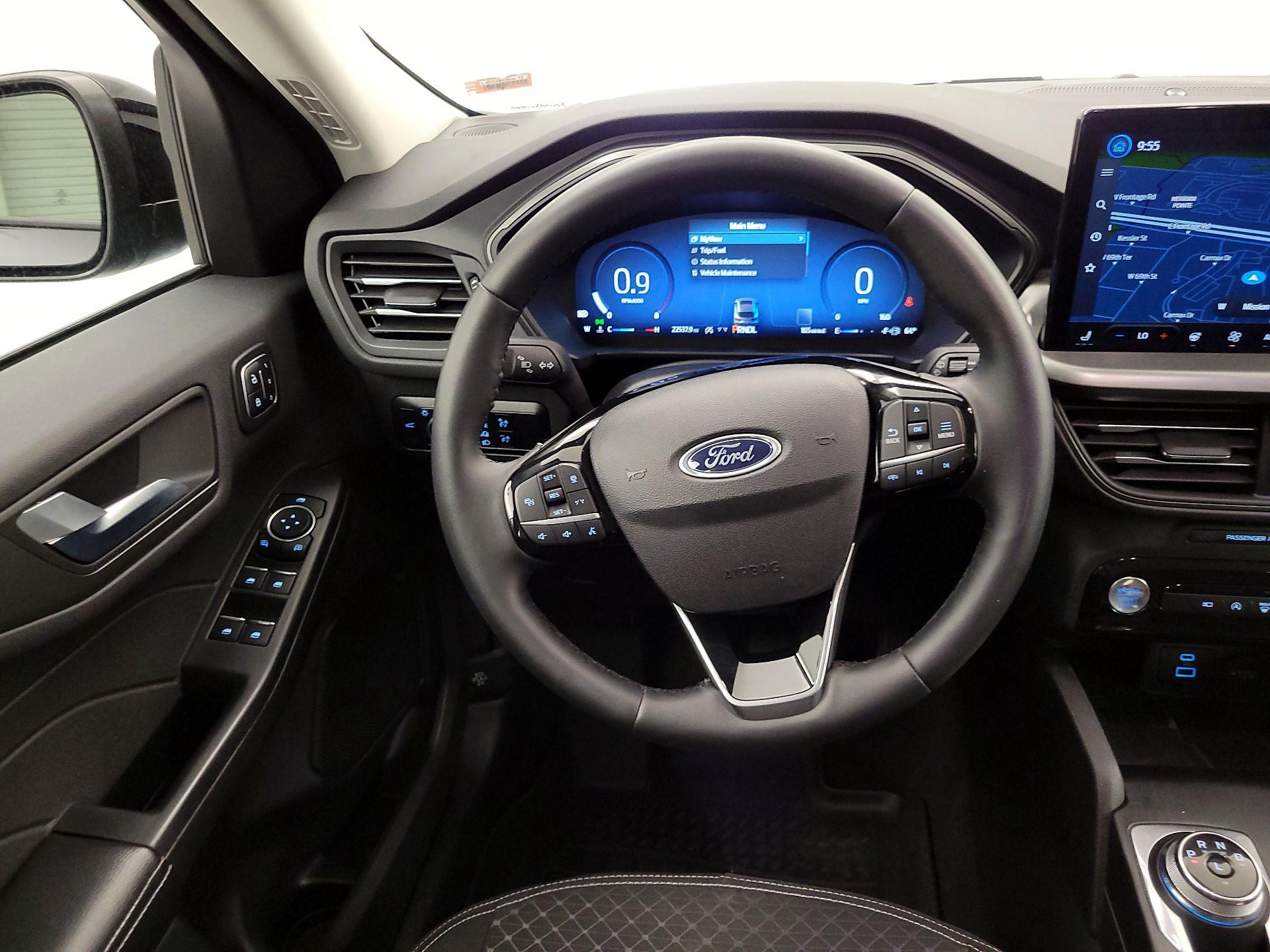 Thumbnail: 2023 Ford Escape - 10