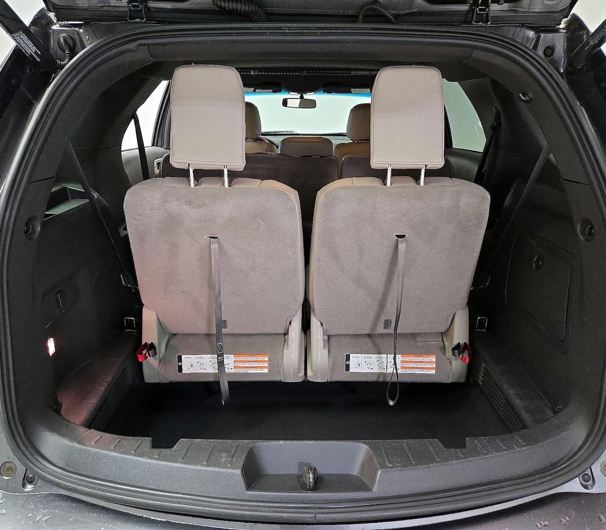 Trunk/Cargo (Seats Up)