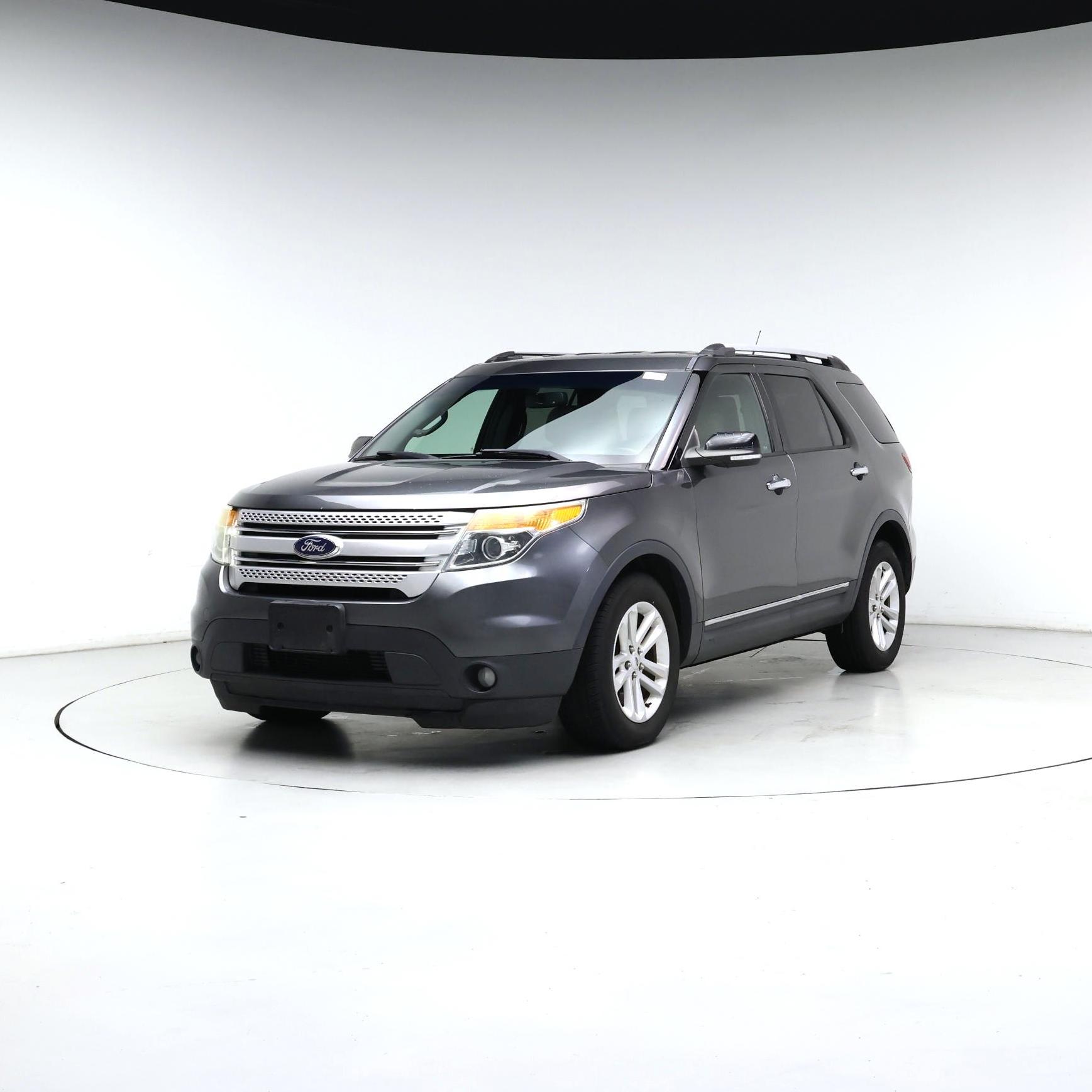 Thumbnail: 2015 Ford Explorer - 4