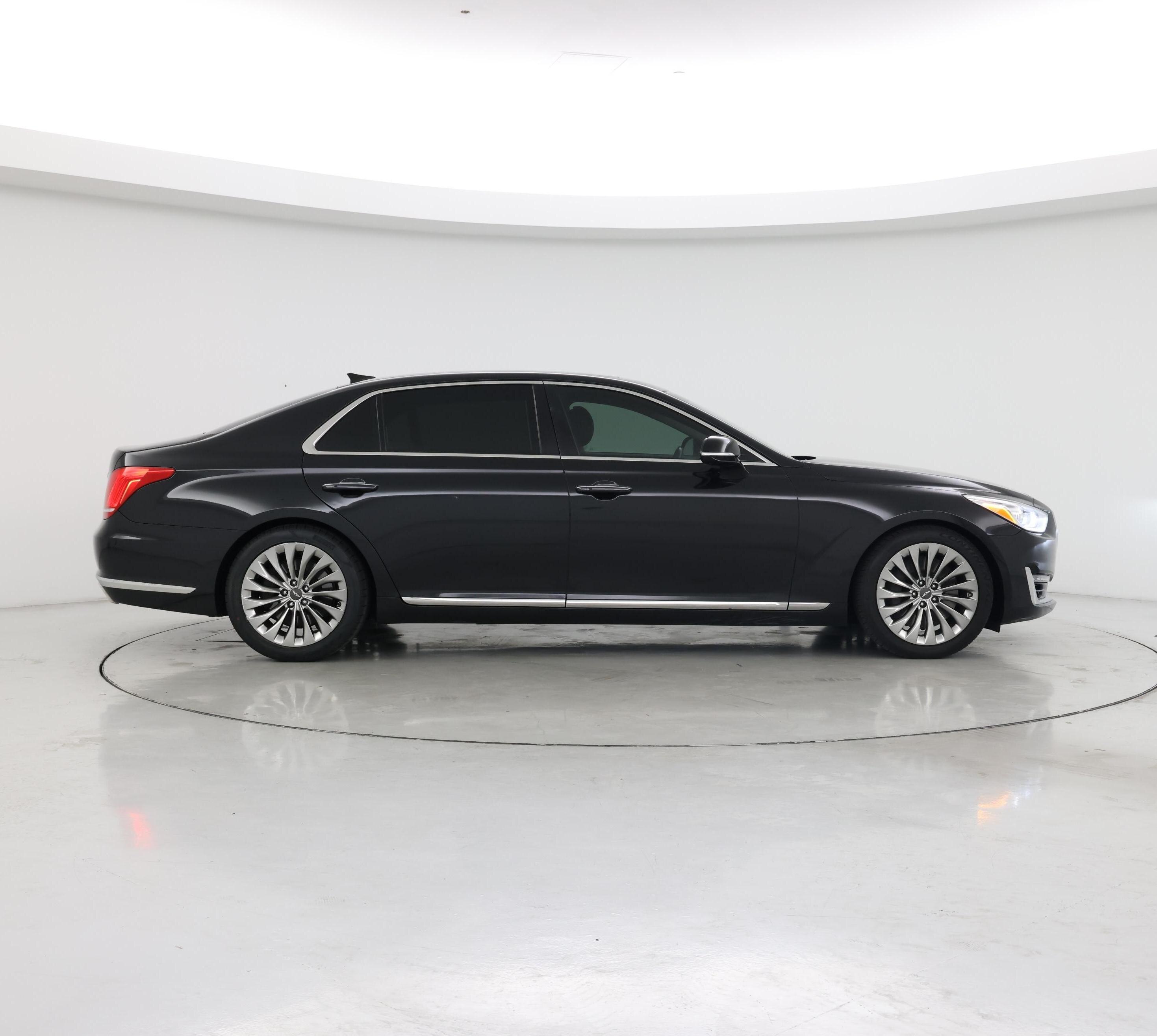 Thumbnail: 2018 Genesis G90 - 7