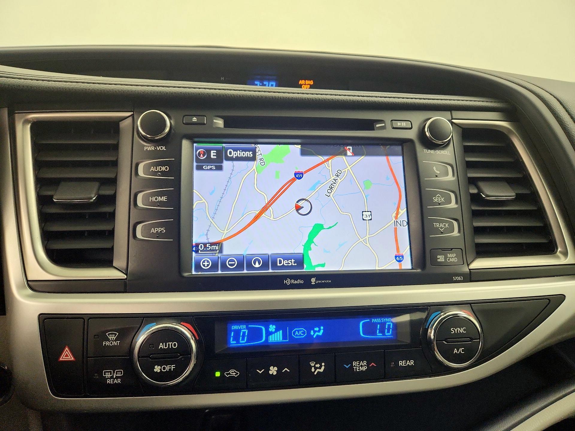 Thumbnail: 2015 Toyota Highlander - 14