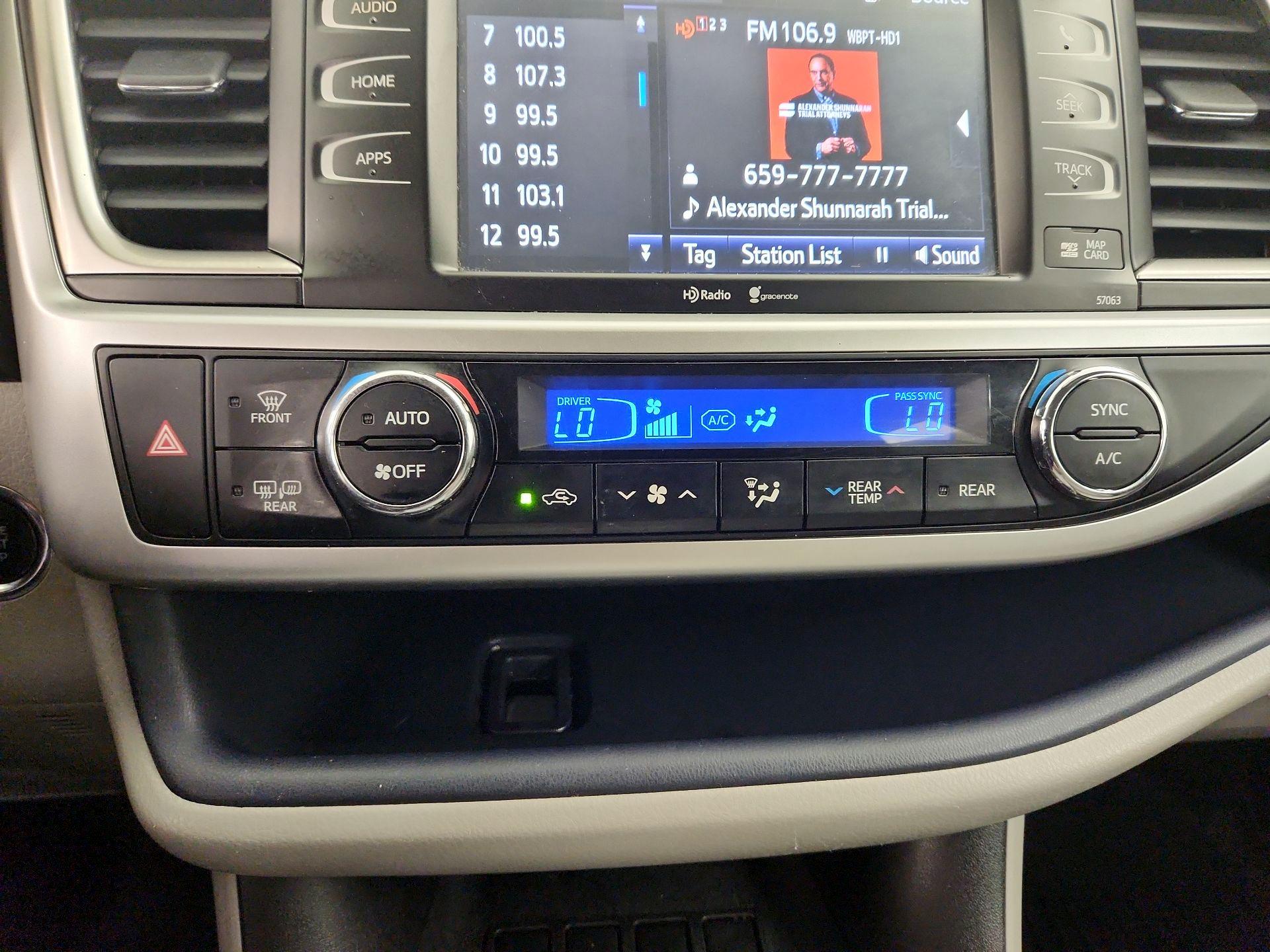 Thumbnail: 2015 Toyota Highlander - 17
