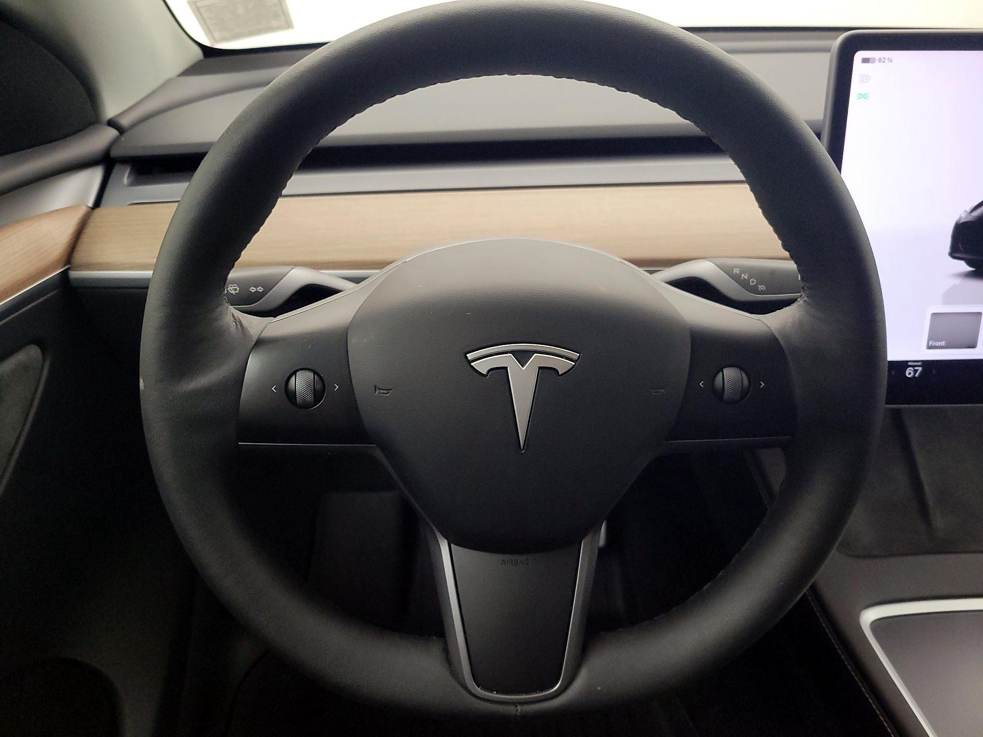 Thumbnail: 2023 Tesla Model Y - 10