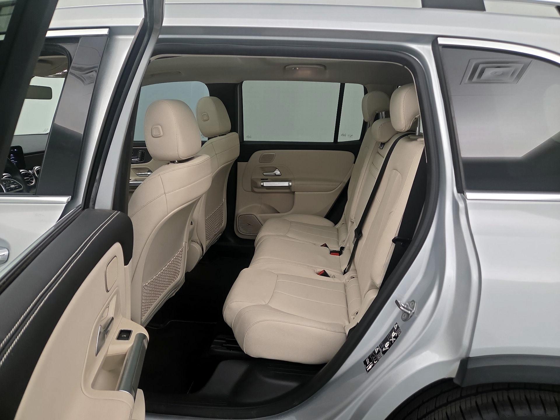 Thumbnail: 2021 Mercedes-Benz GLB - 20