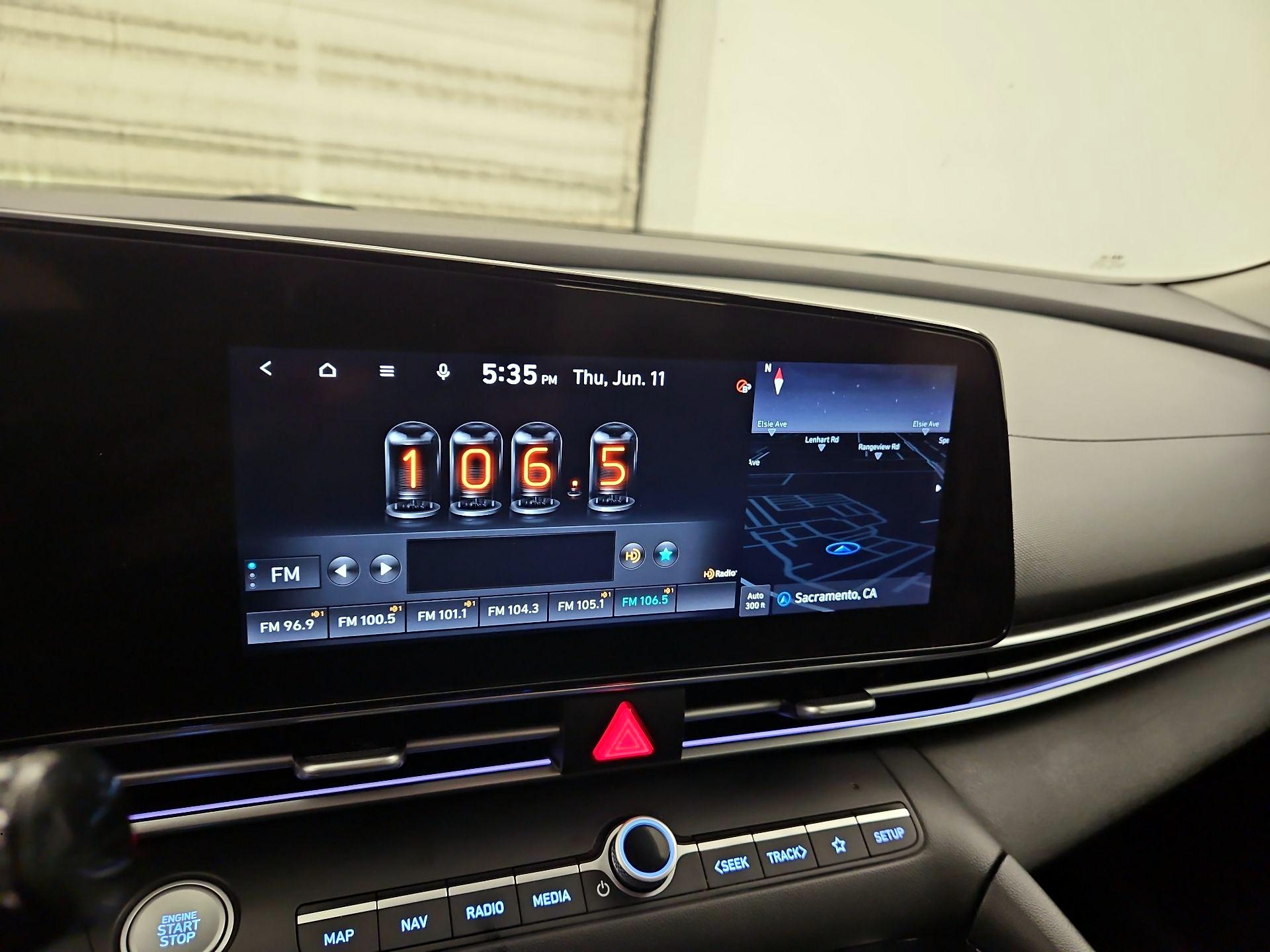 Thumbnail: 2022 Hyundai Elantra - 16