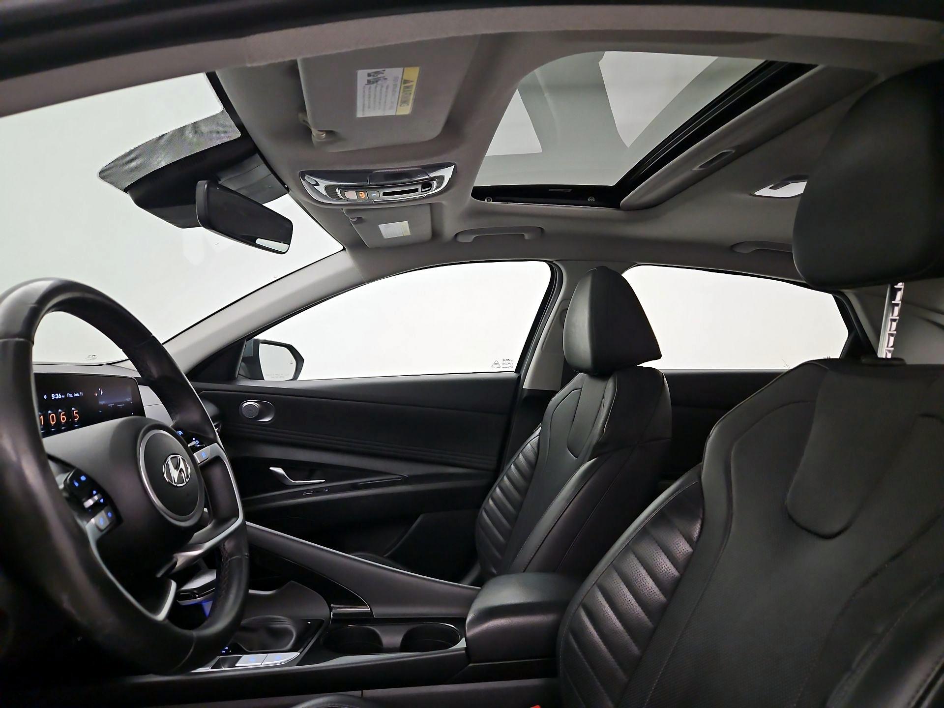 Thumbnail: 2022 Hyundai Elantra - 20