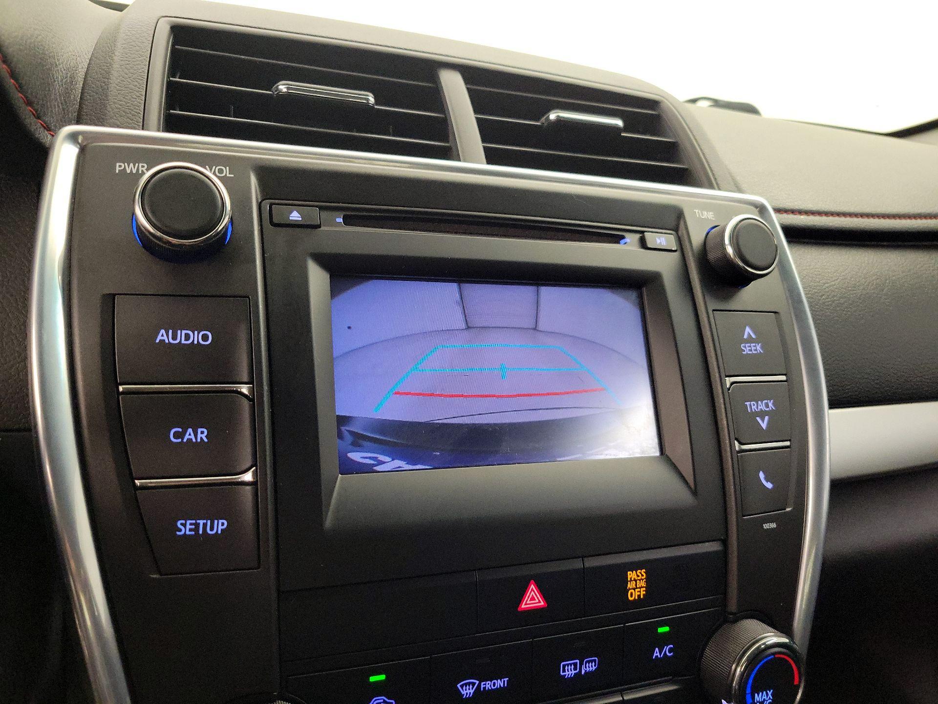 Thumbnail: 2015 Toyota Camry - 14