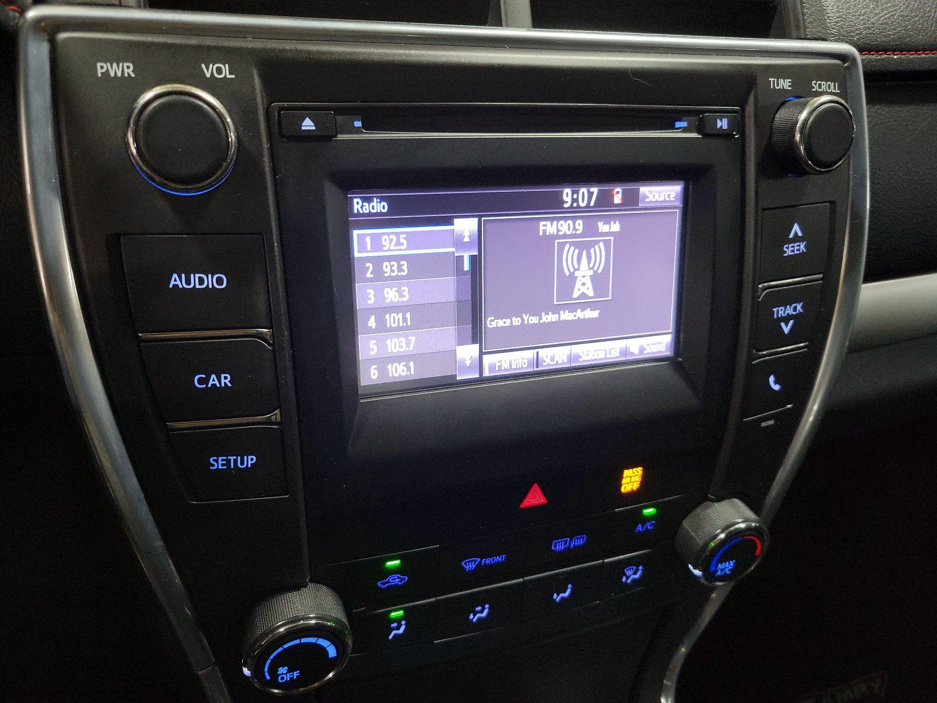 Thumbnail: 2015 Toyota Camry - 15