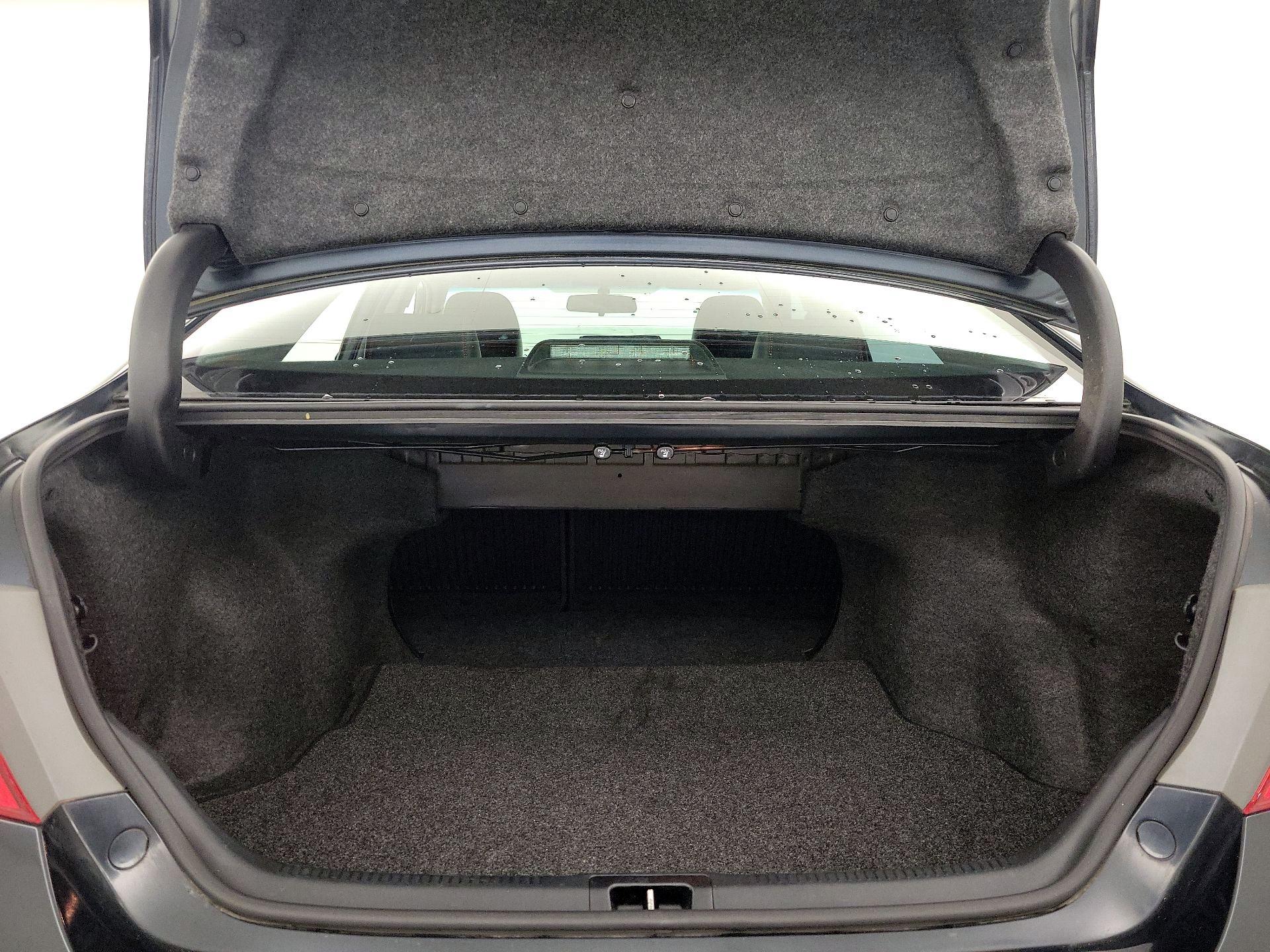 Thumbnail: 2015 Toyota Camry - 19