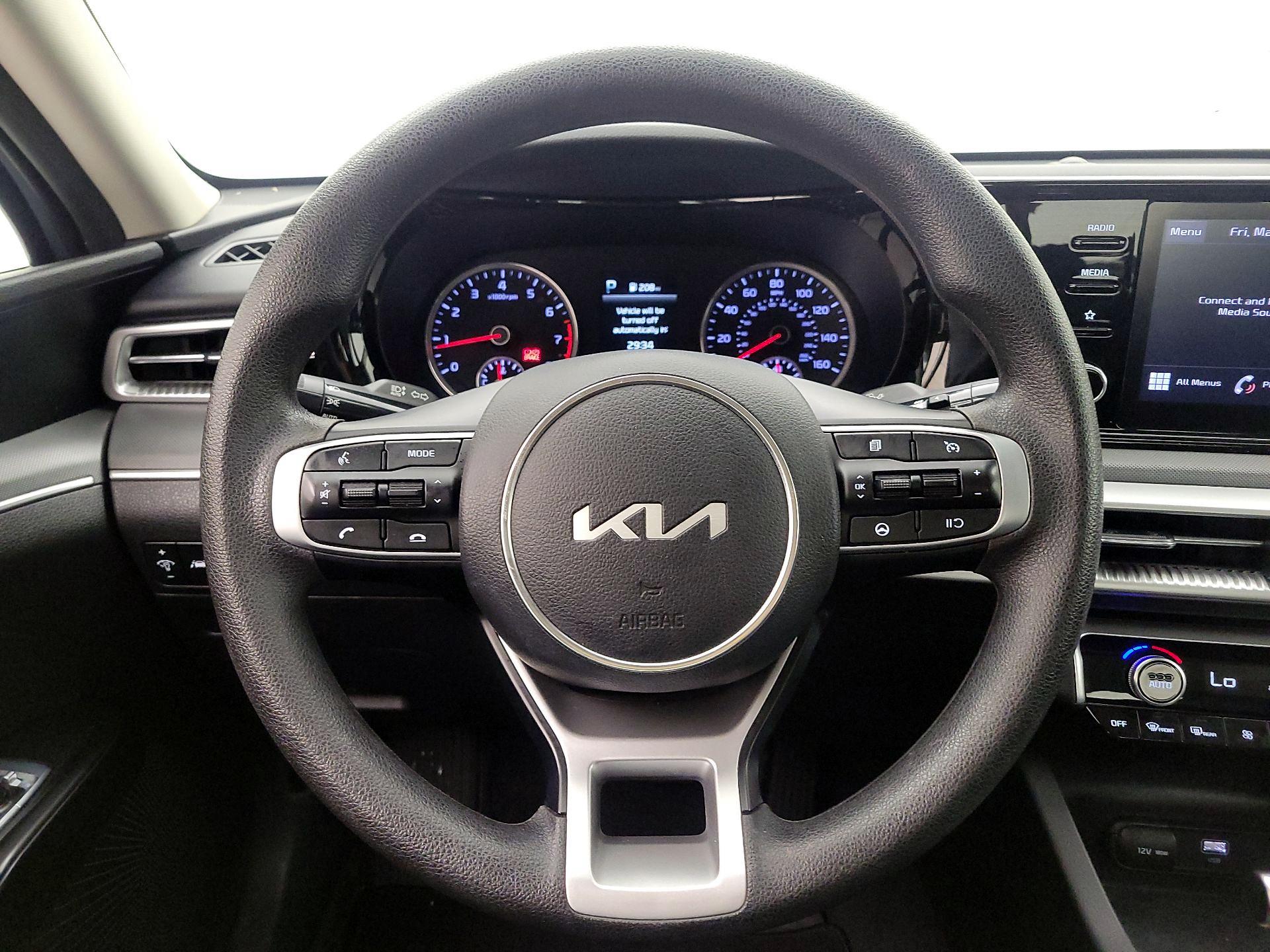 Thumbnail: 2023 Kia K5 - 10