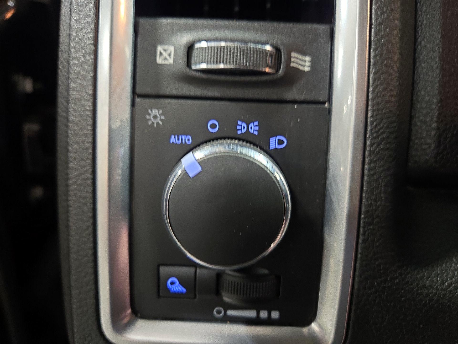 Thumbnail: 2021 RAM 1500 Classic - 13