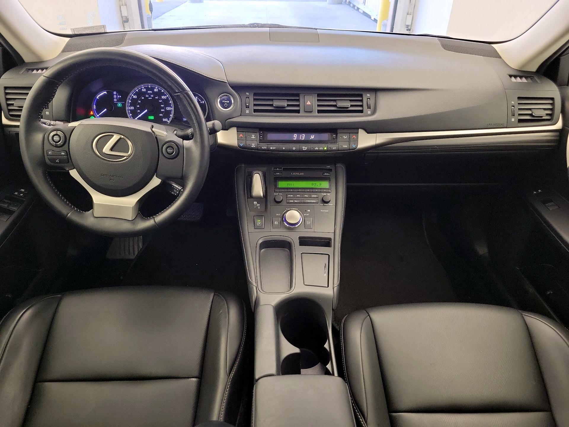 Thumbnail: 2015 Lexus CT - 9