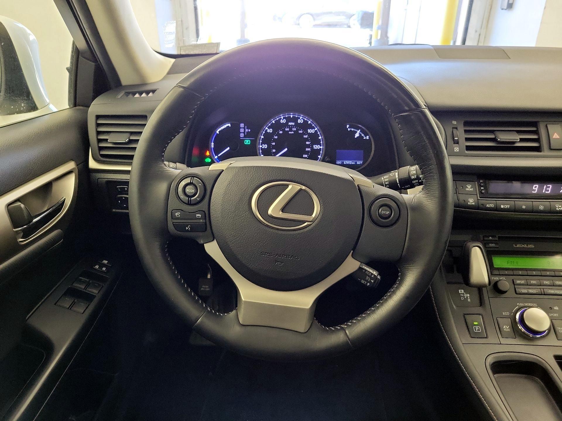 Thumbnail: 2015 Lexus CT - 10
