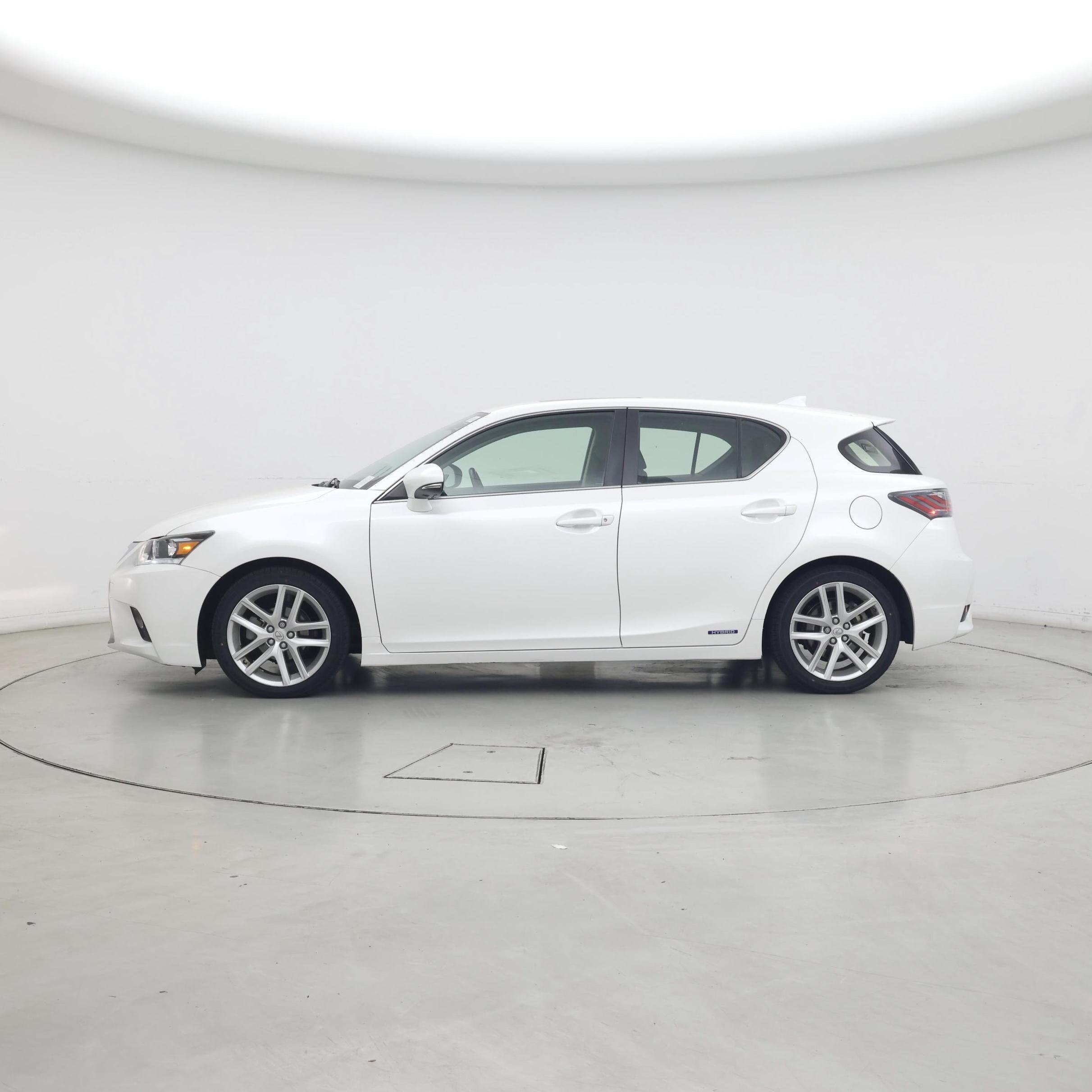 Thumbnail: 2015 Lexus CT - 3